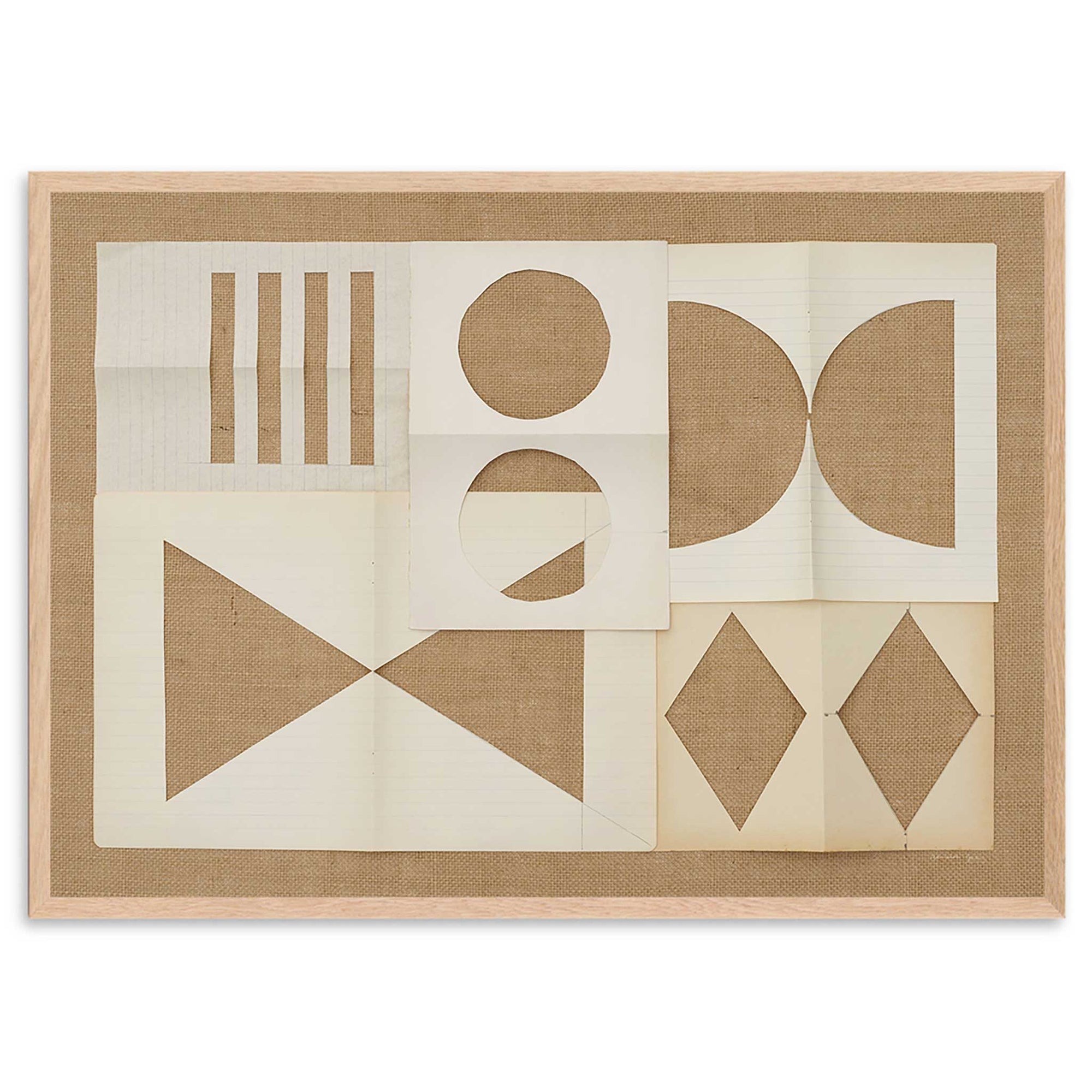 Atelier Cph（アトリエ・シーピーエイチ）は、デンマーク・コペンハーゲンを拠点とするデザインスタジオ兼アートブランドです。ミニマルで構築的なビジュアルを特徴とし、抽象アートやコラージュを中心としたアートポスターを多数手がけています。北欧デザインらしい洗練された感性とバランスの取れた構成美が魅力で、リビング、寝室、書斎、オフィスなど、あらゆる空間に調和と静けさをもたらします。幾何学的なモチーフを用いたアートは、ギャラリーウォールやモダンインテリアのアクセントにも最適。高品質な紙と印刷による仕上がりで、インテリアとしての完成度も高く評価されています。北欧アートポスター、現代アート、ミニマルデザイン、韓国インテリアなど、幅広いスタイルにマッチするスタイリッシュなアートを探している方におすすめです。