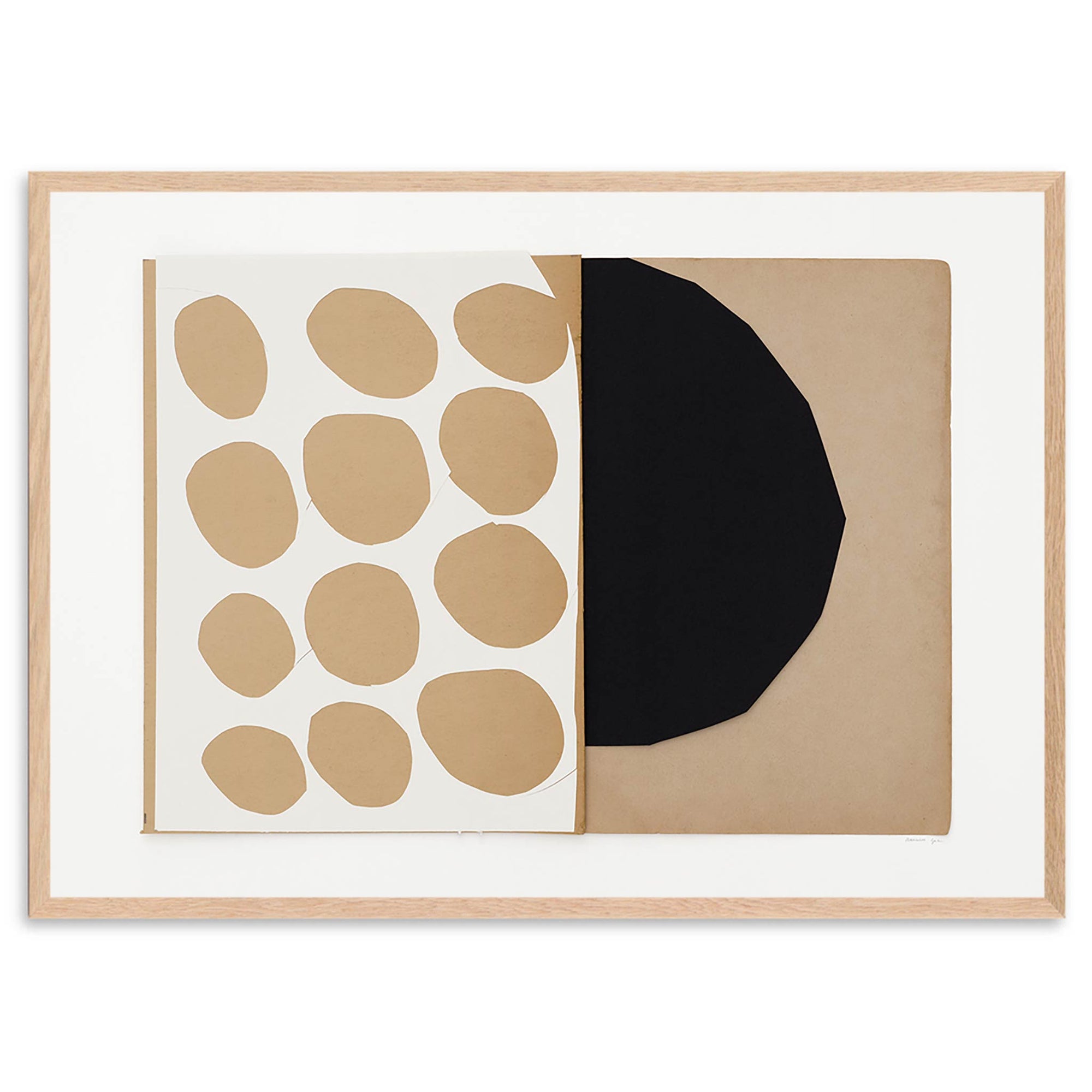 Atelier Cph（アトリエ・シーピーエイチ）は、デンマーク・コペンハーゲンを拠点とするデザインスタジオ兼アートブランドです。ミニマルで構築的なビジュアルを特徴とし、抽象アートやコラージュを中心としたアートポスターを多数手がけています。北欧デザインらしい洗練された感性とバランスの取れた構成美が魅力で、リビング、寝室、書斎、オフィスなど、あらゆる空間に調和と静けさをもたらします。幾何学的なモチーフを用いたアートは、ギャラリーウォールやモダンインテリアのアクセントにも最適。高品質な紙と印刷による仕上がりで、インテリアとしての完成度も高く評価されています。北欧アートポスター、現代アート、ミニマルデザイン、韓国インテリアなど、幅広いスタイルにマッチするスタイリッシュなアートを探している方におすすめです。