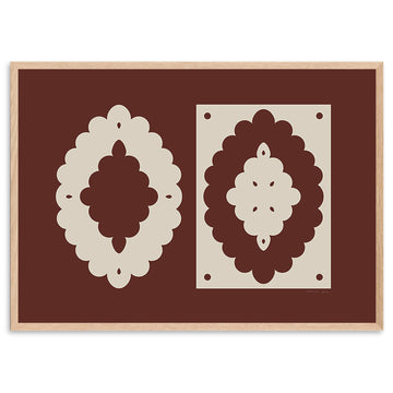 Atelier Cph（アトリエ・シーピーエイチ）は、デンマーク・コペンハーゲンを拠点とするデザインスタジオ兼アートブランドです。ミニマルで構築的なビジュアルを特徴とし、抽象アートやコラージュを中心としたアートポスターを多数手がけています。北欧デザインらしい洗練された感性とバランスの取れた構成美が魅力で、リビング、寝室、書斎、オフィスなど、あらゆる空間に調和と静けさをもたらします。幾何学的なモチーフを用いたアートは、ギャラリーウォールやモダンインテリアのアクセントにも最適。高品質な紙と印刷による仕上がりで、インテリアとしての完成度も高く評価されています。北欧アートポスター、現代アート、ミニマルデザイン、韓国インテリアなど、幅広いスタイルにマッチするスタイリッシュなアートを探している方におすすめです。