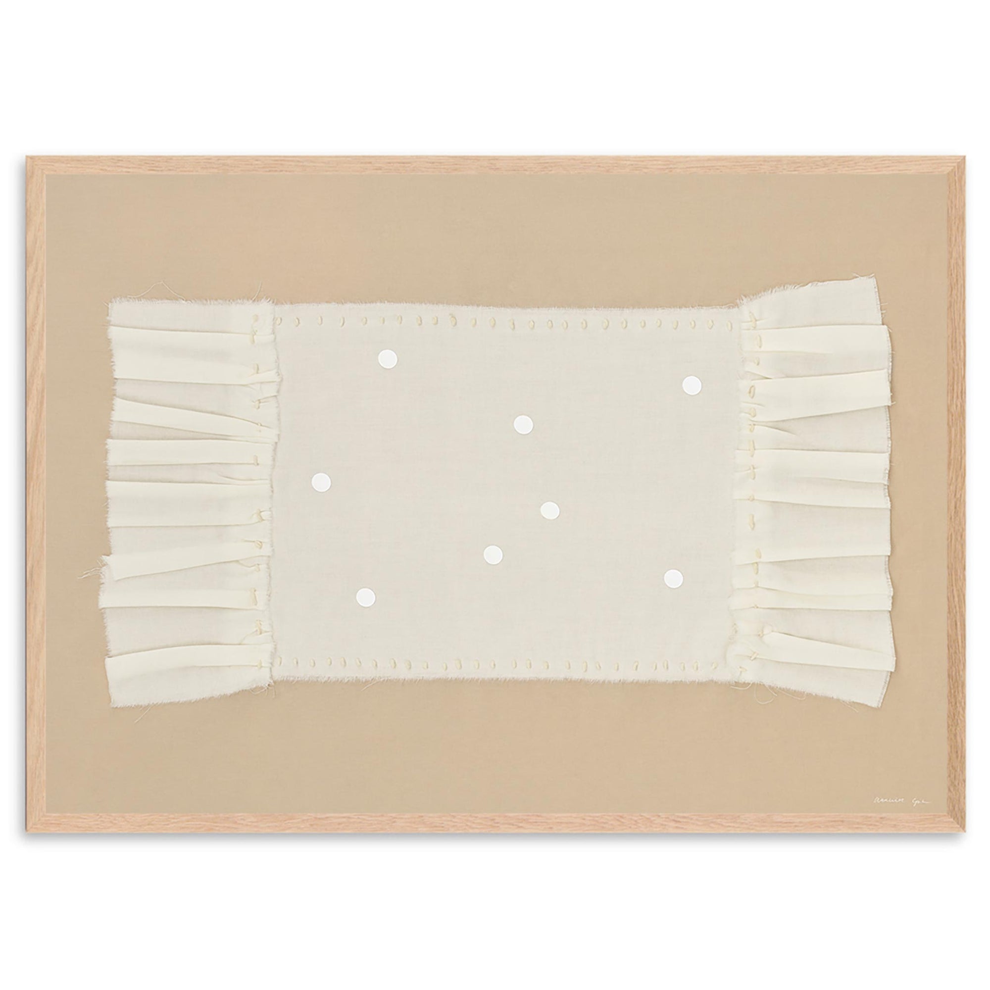 Atelier Cph（アトリエ・シーピーエイチ）は、デンマーク・コペンハーゲンを拠点とするデザインスタジオ兼アートブランドです。ミニマルで構築的なビジュアルを特徴とし、抽象アートやコラージュを中心としたアートポスターを多数手がけています。北欧デザインらしい洗練された感性とバランスの取れた構成美が魅力で、リビング、寝室、書斎、オフィスなど、あらゆる空間に調和と静けさをもたらします。幾何学的なモチーフを用いたアートは、ギャラリーウォールやモダンインテリアのアクセントにも最適。高品質な紙と印刷による仕上がりで、インテリアとしての完成度も高く評価されています。北欧アートポスター、現代アート、ミニマルデザイン、韓国インテリアなど、幅広いスタイルにマッチするスタイリッシュなアートを探している方におすすめです。