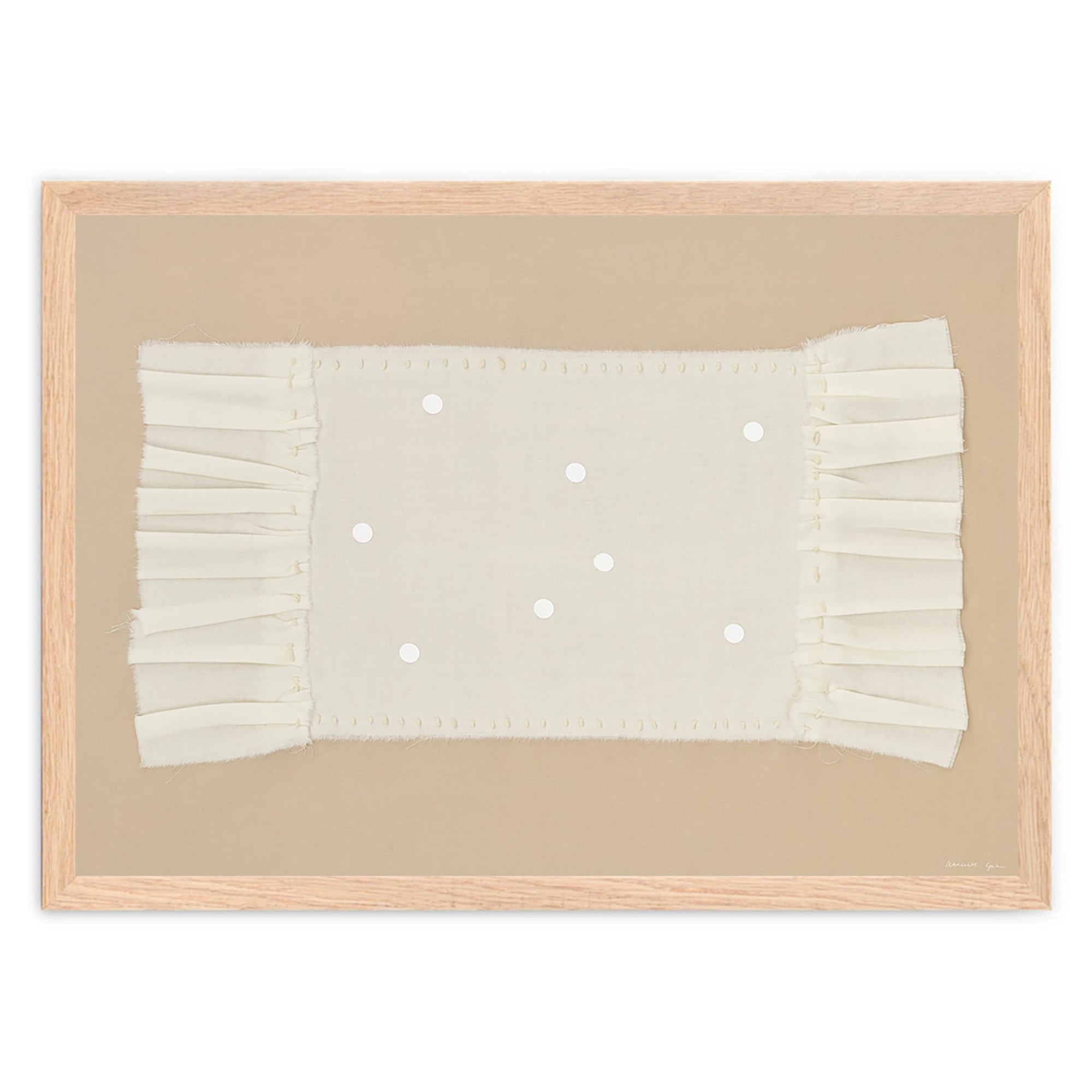 Atelier Cph（アトリエ・シーピーエイチ）は、デンマーク・コペンハーゲンを拠点とするデザインスタジオ兼アートブランドです。ミニマルで構築的なビジュアルを特徴とし、抽象アートやコラージュを中心としたアートポスターを多数手がけています。北欧デザインらしい洗練された感性とバランスの取れた構成美が魅力で、リビング、寝室、書斎、オフィスなど、あらゆる空間に調和と静けさをもたらします。幾何学的なモチーフを用いたアートは、ギャラリーウォールやモダンインテリアのアクセントにも最適。高品質な紙と印刷による仕上がりで、インテリアとしての完成度も高く評価されています。北欧アートポスター、現代アート、ミニマルデザイン、韓国インテリアなど、幅広いスタイルにマッチするスタイリッシュなアートを探している方におすすめです。