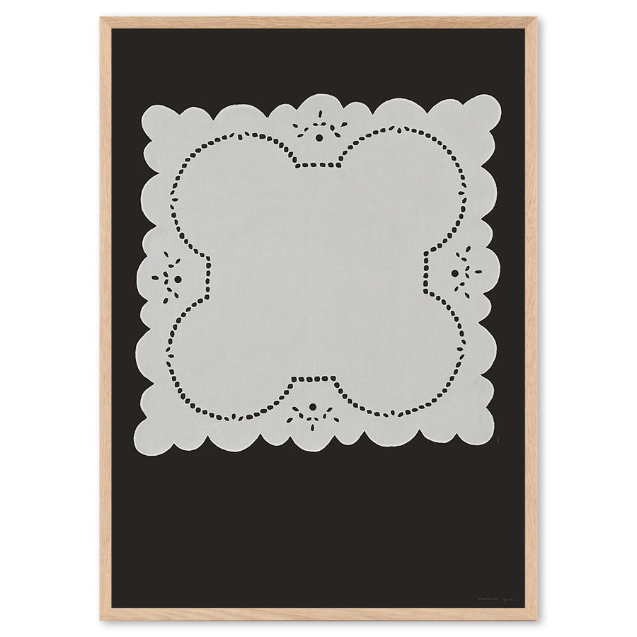 Atelier Cph（アトリエ・シーピーエイチ）は、デンマーク・コペンハーゲンを拠点とするデザインスタジオ兼アートブランドです。ミニマルで構築的なビジュアルを特徴とし、抽象アートやコラージュを中心としたアートポスターを多数手がけています。北欧デザインらしい洗練された感性とバランスの取れた構成美が魅力で、リビング、寝室、書斎、オフィスなど、あらゆる空間に調和と静けさをもたらします。幾何学的なモチーフを用いたアートは、ギャラリーウォールやモダンインテリアのアクセントにも最適。高品質な紙と印刷による仕上がりで、インテリアとしての完成度も高く評価されています。北欧アートポスター、現代アート、ミニマルデザイン、韓国インテリアなど、幅広いスタイルにマッチするスタイリッシュなアートを探している方におすすめです。