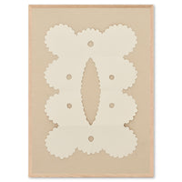 Atelier Cph（アトリエ・シーピーエイチ）は、デンマーク・コペンハーゲンを拠点とするデザインスタジオ兼アートブランドです。ミニマルで構築的なビジュアルを特徴とし、抽象アートやコラージュを中心としたアートポスターを多数手がけています。北欧デザインらしい洗練された感性とバランスの取れた構成美が魅力で、リビング、寝室、書斎、オフィスなど、あらゆる空間に調和と静けさをもたらします。幾何学的なモチーフを用いたアートは、ギャラリーウォールやモダンインテリアのアクセントにも最適。高品質な紙と印刷による仕上がりで、インテリアとしての完成度も高く評価されています。北欧アートポスター、現代アート、ミニマルデザイン、韓国インテリアなど、幅広いスタイルにマッチするスタイリッシュなアートを探している方におすすめです。