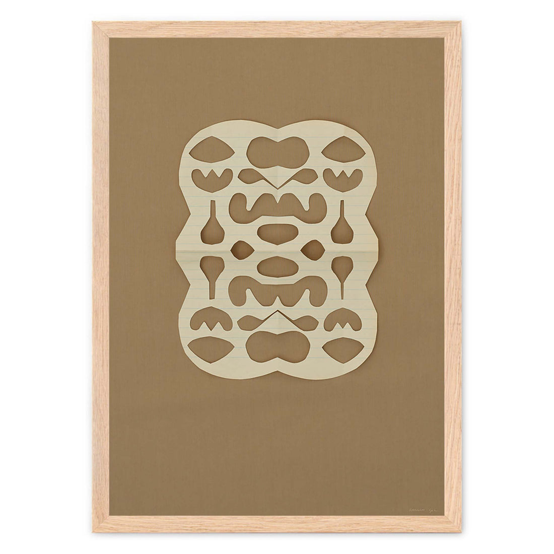 Atelier Cph（アトリエ・シーピーエイチ）は、デンマーク・コペンハーゲンを拠点とするデザインスタジオ兼アートブランドです。ミニマルで構築的なビジュアルを特徴とし、抽象アートやコラージュを中心としたアートポスターを多数手がけています。北欧デザインらしい洗練された感性とバランスの取れた構成美が魅力で、リビング、寝室、書斎、オフィスなど、あらゆる空間に調和と静けさをもたらします。幾何学的なモチーフを用いたアートは、ギャラリーウォールやモダンインテリアのアクセントにも最適。高品質な紙と印刷による仕上がりで、インテリアとしての完成度も高く評価されています。北欧アートポスター、現代アート、ミニマルデザイン、韓国インテリアなど、幅広いスタイルにマッチするスタイリッシュなアートを探している方におすすめです。