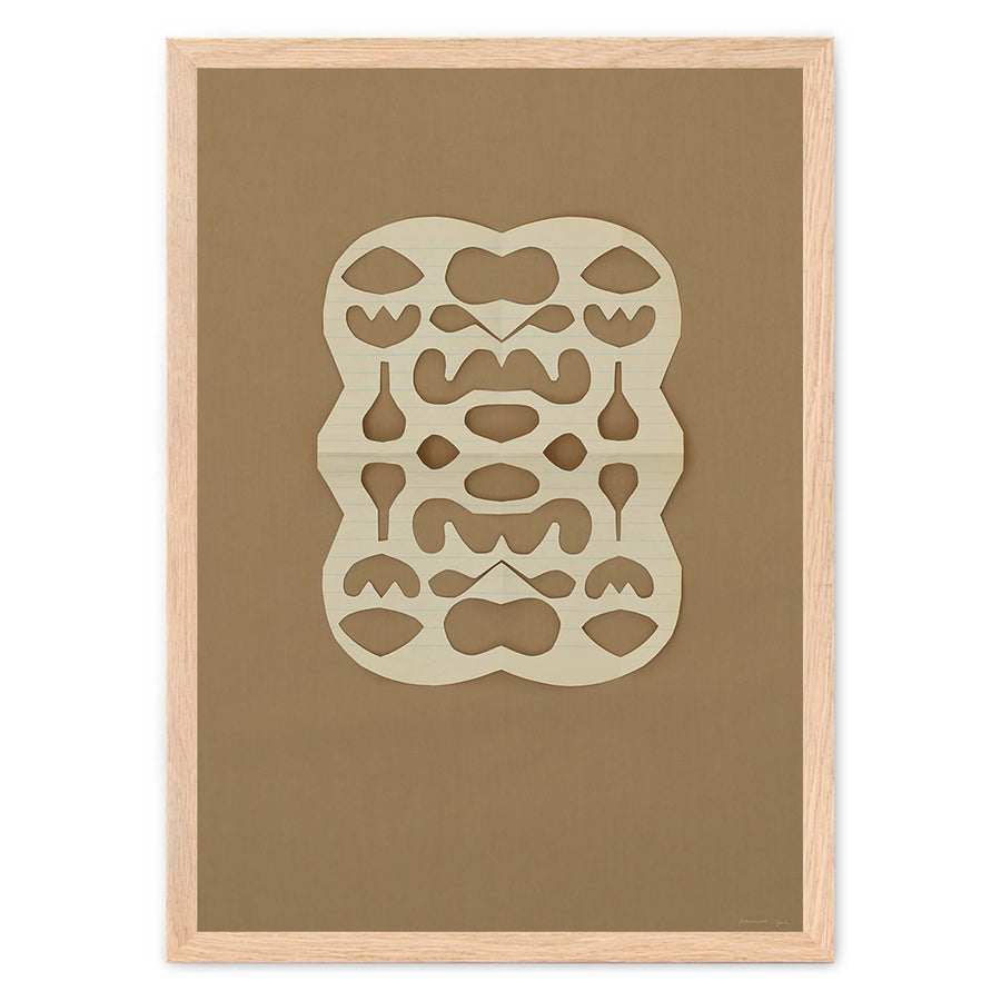 Atelier Cph（アトリエ・シーピーエイチ）は、デンマーク・コペンハーゲンを拠点とするデザインスタジオ兼アートブランドです。ミニマルで構築的なビジュアルを特徴とし、抽象アートやコラージュを中心としたアートポスターを多数手がけています。北欧デザインらしい洗練された感性とバランスの取れた構成美が魅力で、リビング、寝室、書斎、オフィスなど、あらゆる空間に調和と静けさをもたらします。幾何学的なモチーフを用いたアートは、ギャラリーウォールやモダンインテリアのアクセントにも最適。高品質な紙と印刷による仕上がりで、インテリアとしての完成度も高く評価されています。北欧アートポスター、現代アート、ミニマルデザイン、韓国インテリアなど、幅広いスタイルにマッチするスタイリッシュなアートを探している方におすすめです。