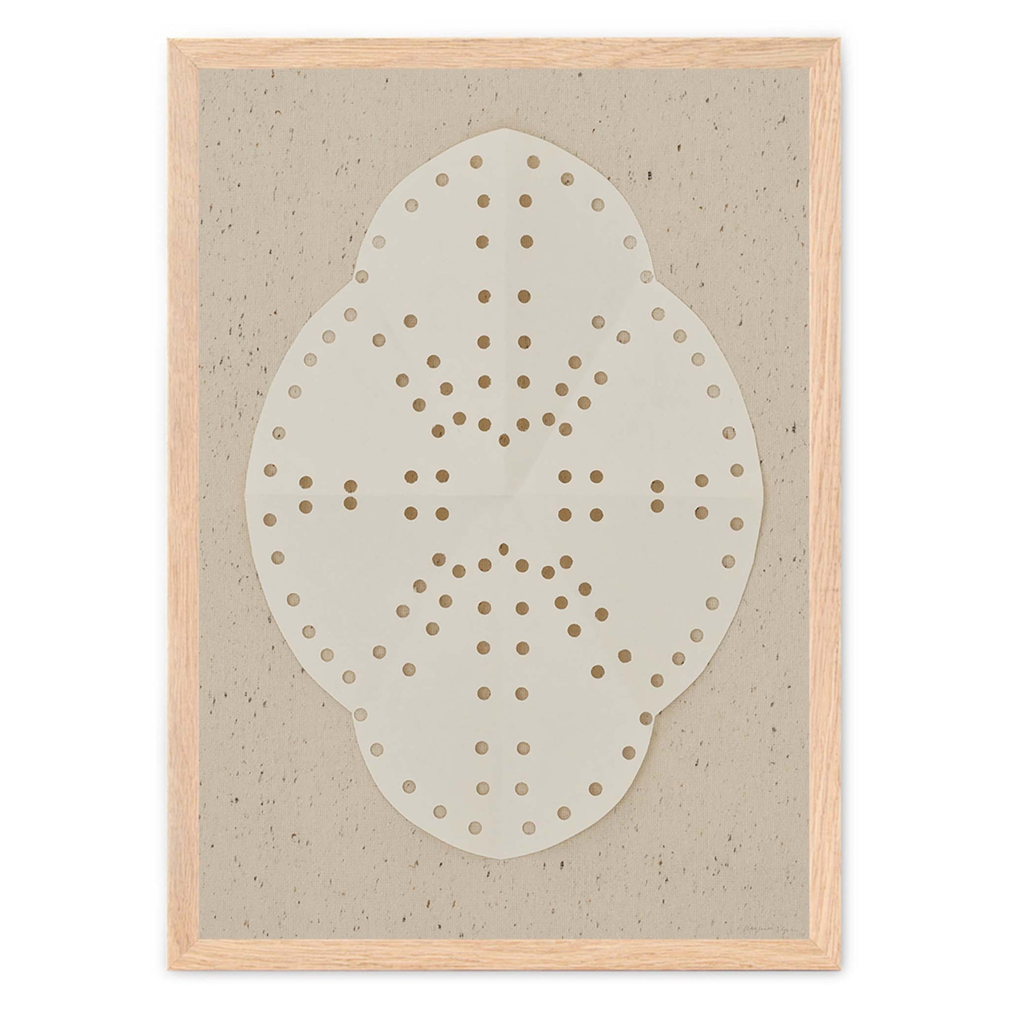 Atelier Cph（アトリエ・シーピーエイチ）は、デンマーク・コペンハーゲンを拠点とするデザインスタジオ兼アートブランドです。ミニマルで構築的なビジュアルを特徴とし、抽象アートやコラージュを中心としたアートポスターを多数手がけています。北欧デザインらしい洗練された感性とバランスの取れた構成美が魅力で、リビング、寝室、書斎、オフィスなど、あらゆる空間に調和と静けさをもたらします。幾何学的なモチーフを用いたアートは、ギャラリーウォールやモダンインテリアのアクセントにも最適。高品質な紙と印刷による仕上がりで、インテリアとしての完成度も高く評価されています。北欧アートポスター、現代アート、ミニマルデザイン、韓国インテリアなど、幅広いスタイルにマッチするスタイリッシュなアートを探している方におすすめです。