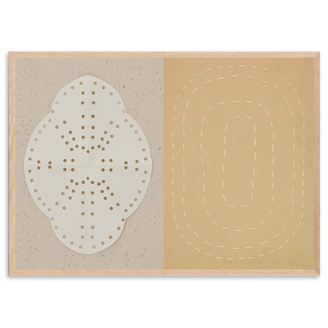 Atelier Cph（アトリエ・シーピーエイチ）は、デンマーク・コペンハーゲンを拠点とするデザインスタジオ兼アートブランドです。ミニマルで構築的なビジュアルを特徴とし、抽象アートやコラージュを中心としたアートポスターを多数手がけています。北欧デザインらしい洗練された感性とバランスの取れた構成美が魅力で、リビング、寝室、書斎、オフィスなど、あらゆる空間に調和と静けさをもたらします。幾何学的なモチーフを用いたアートは、ギャラリーウォールやモダンインテリアのアクセントにも最適。高品質な紙と印刷による仕上がりで、インテリアとしての完成度も高く評価されています。北欧アートポスター、現代アート、ミニマルデザイン、韓国インテリアなど、幅広いスタイルにマッチするスタイリッシュなアートを探している方におすすめです。