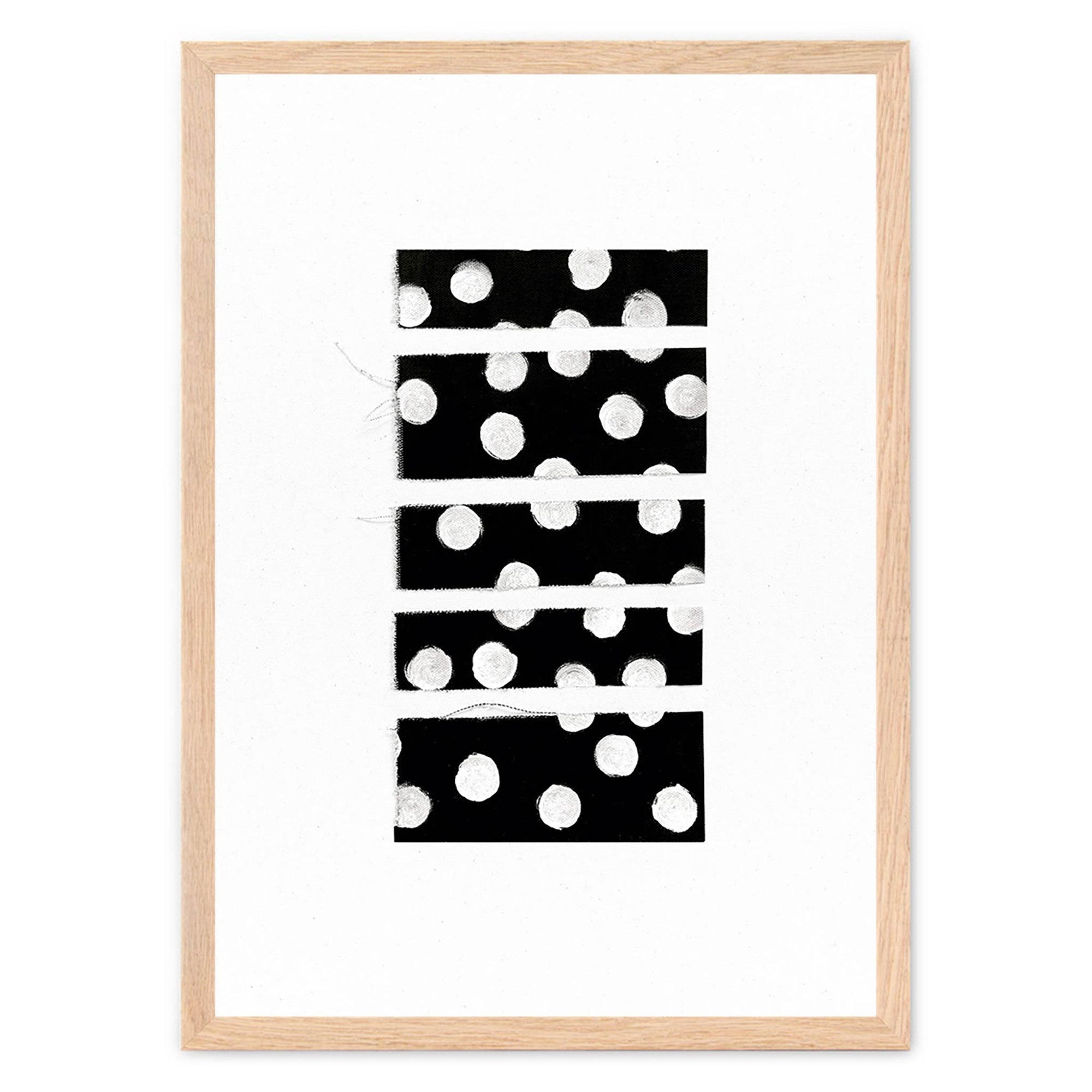 Atelier Cph（アトリエ・シーピーエイチ）は、デンマーク・コペンハーゲンを拠点とするデザインスタジオ兼アートブランドです。ミニマルで構築的なビジュアルを特徴とし、抽象アートやコラージュを中心としたアートポスターを多数手がけています。北欧デザインらしい洗練された感性とバランスの取れた構成美が魅力で、リビング、寝室、書斎、オフィスなど、あらゆる空間に調和と静けさをもたらします。幾何学的なモチーフを用いたアートは、ギャラリーウォールやモダンインテリアのアクセントにも最適。高品質な紙と印刷による仕上がりで、インテリアとしての完成度も高く評価されています。北欧アートポスター、現代アート、ミニマルデザイン、韓国インテリアなど、幅広いスタイルにマッチするスタイリッシュなアートを探している方におすすめです。