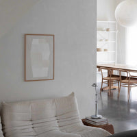 Atelier Cph（アトリエ・シーピーエイチ）は、デンマーク・コペンハーゲンを拠点とするデザインスタジオ兼アートブランドです。ミニマルで構築的なビジュアルを特徴とし、抽象アートやコラージュを中心としたアートポスターを多数手がけています。北欧デザインらしい洗練された感性とバランスの取れた構成美が魅力で、リビング、寝室、書斎、オフィスなど、あらゆる空間に調和と静けさをもたらします。幾何学的なモチーフを用いたアートは、ギャラリーウォールやモダンインテリアのアクセントにも最適。高品質な紙と印刷による仕上がりで、インテリアとしての完成度も高く評価されています。北欧アートポスター、現代アート、ミニマルデザイン、韓国インテリアなど、幅広いスタイルにマッチするスタイリッシュなアートを探している方におすすめです。