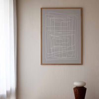 Atelier Cph（アトリエ・シーピーエイチ）は、デンマーク・コペンハーゲンを拠点とするデザインスタジオ兼アートブランドです。ミニマルで構築的なビジュアルを特徴とし、抽象アートやコラージュを中心としたアートポスターを多数手がけています。北欧デザインらしい洗練された感性とバランスの取れた構成美が魅力で、リビング、寝室、書斎、オフィスなど、あらゆる空間に調和と静けさをもたらします。幾何学的なモチーフを用いたアートは、ギャラリーウォールやモダンインテリアのアクセントにも最適。高品質な紙と印刷による仕上がりで、インテリアとしての完成度も高く評価されています。北欧アートポスター、現代アート、ミニマルデザイン、韓国インテリアなど、幅広いスタイルにマッチするスタイリッシュなアートを探している方におすすめです。