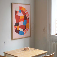 Atelier Cph（アトリエ・シーピーエイチ）は、デンマーク・コペンハーゲンを拠点とするデザインスタジオ兼アートブランドです。ミニマルで構築的なビジュアルを特徴とし、抽象アートやコラージュを中心としたアートポスターを多数手がけています。北欧デザインらしい洗練された感性とバランスの取れた構成美が魅力で、リビング、寝室、書斎、オフィスなど、あらゆる空間に調和と静けさをもたらします。幾何学的なモチーフを用いたアートは、ギャラリーウォールやモダンインテリアのアクセントにも最適。高品質な紙と印刷による仕上がりで、インテリアとしての完成度も高く評価されています。北欧アートポスター、現代アート、ミニマルデザイン、韓国インテリアなど、幅広いスタイルにマッチするスタイリッシュなアートを探している方におすすめです。