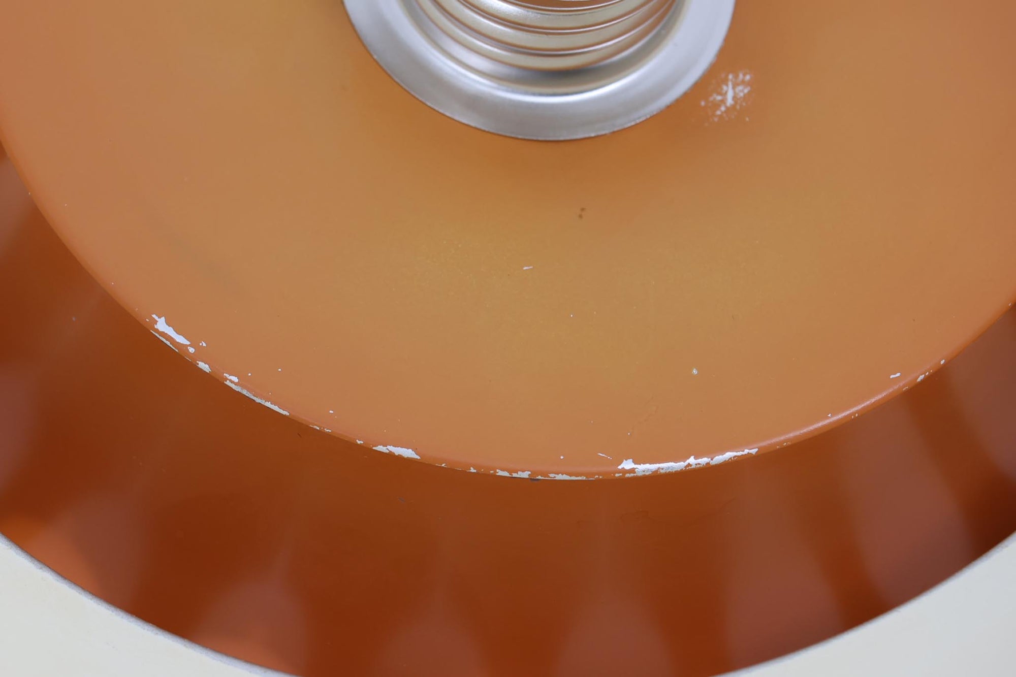 スウェーデンより買い付けました。メタルとプラスチックカバーの組み合わせはCarl Thoreならではのデザインです。