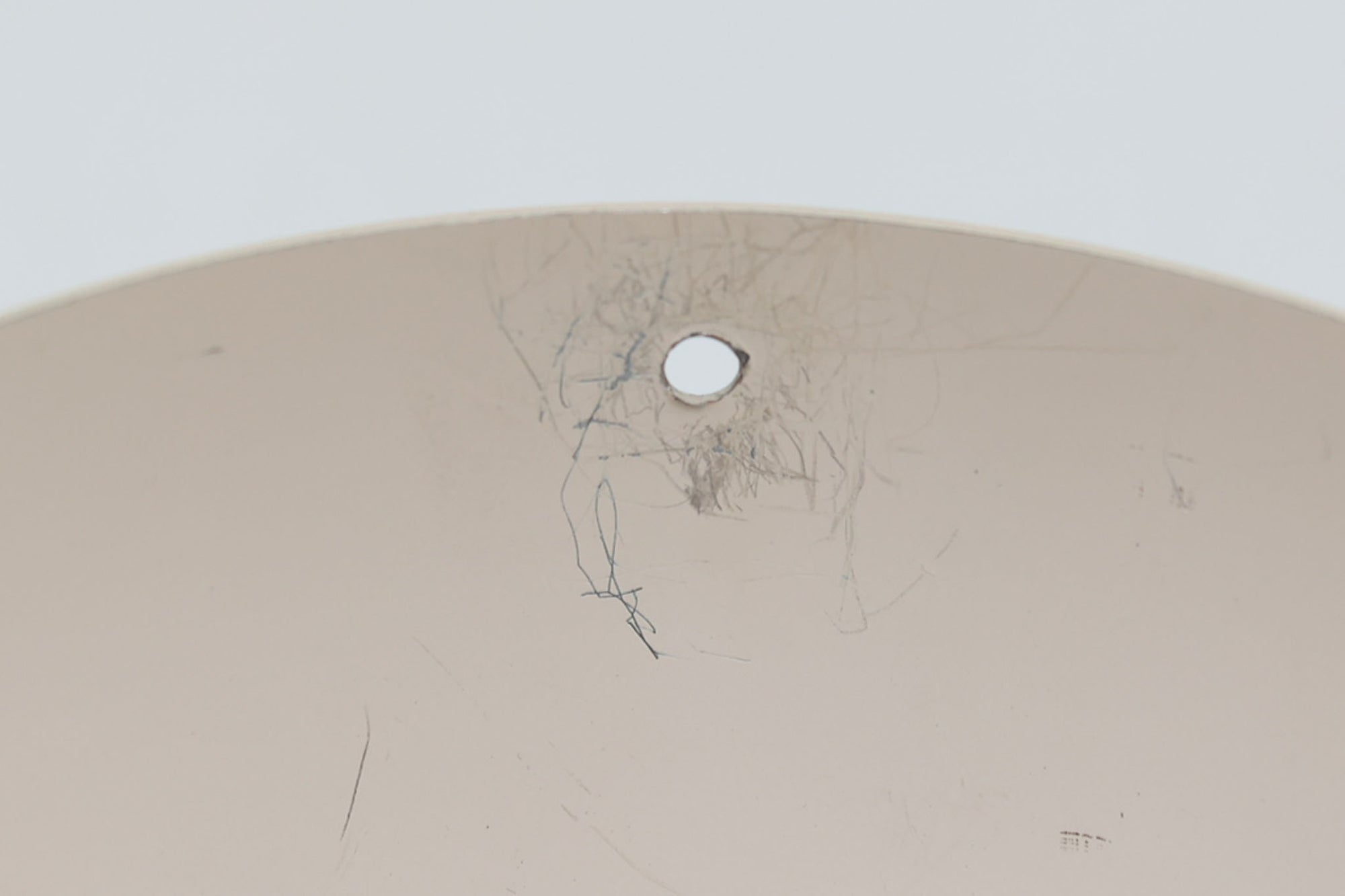 "ヴェルナー・パントン"によってデザインされた、「FlowerPot」ペンダントライトです。希少なクロームカラーで、現地でもかなり少なくなっています。