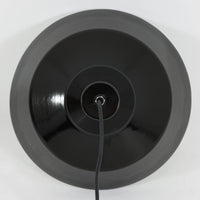 「The work shop lamp」です。Louis Poulsen社の定番ランプ。復刻品はアルミ製ですが、こちらはビンテージ品ならではの琺瑯＆エナメルモデル。艶感が魅力的です。