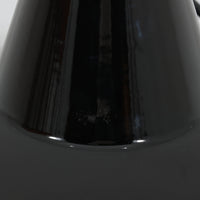 「The work shop lamp」です。Louis Poulsen社の定番ランプ。復刻品はアルミ製ですが、こちらはビンテージ品ならではの琺瑯＆エナメルモデル。艶感が魅力的です。