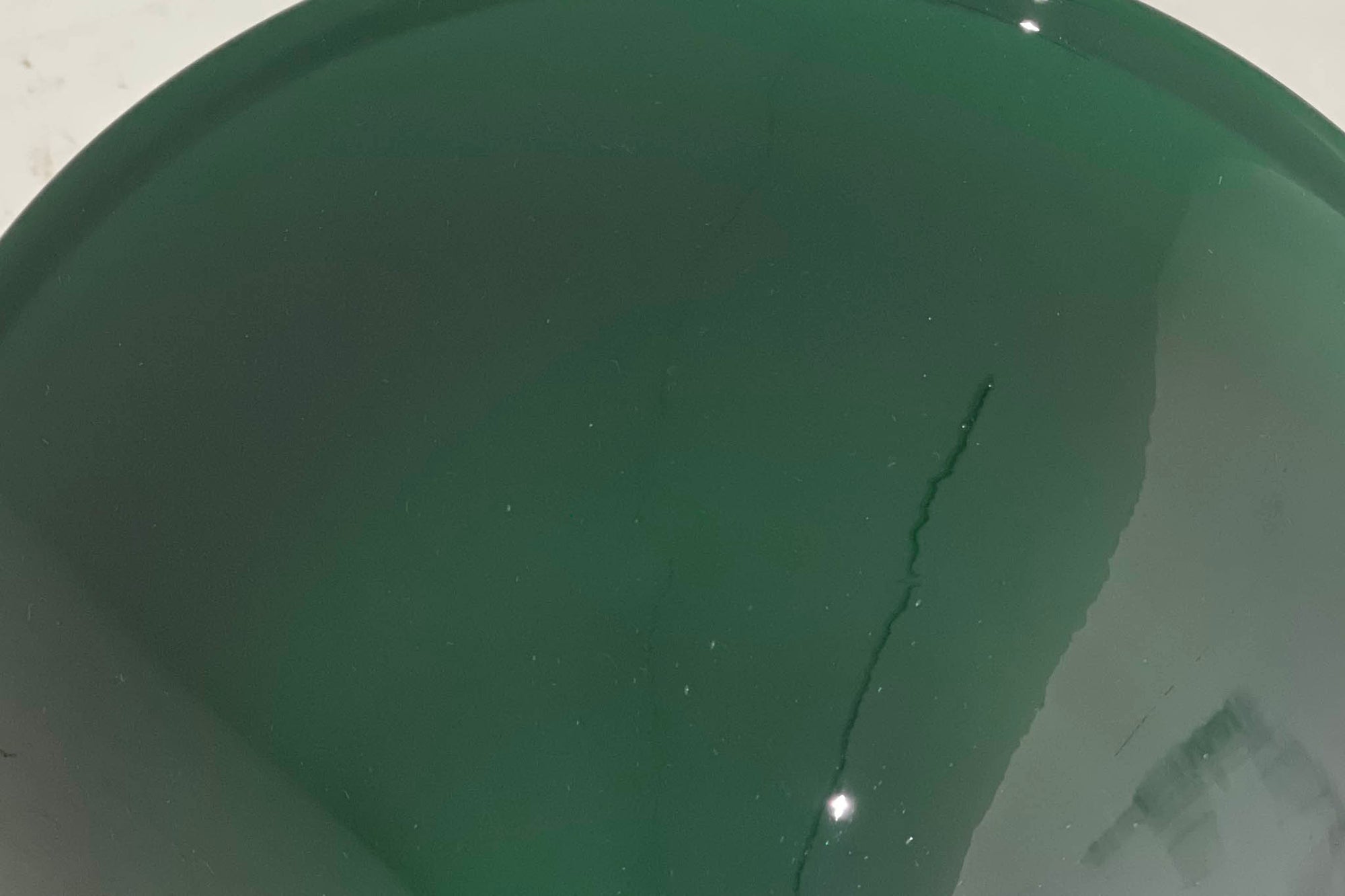 北欧より買い付けた、Holmgaard社製ビンテージランプです。Holmgaard社のペンダントライトの中でも人気の「P&amp;T PENDEL」シリーズで内と外側の2層の色味が特徴的です。消灯＆点灯時にそれぞれ違った表情を見せてくれる素敵なデザインです。