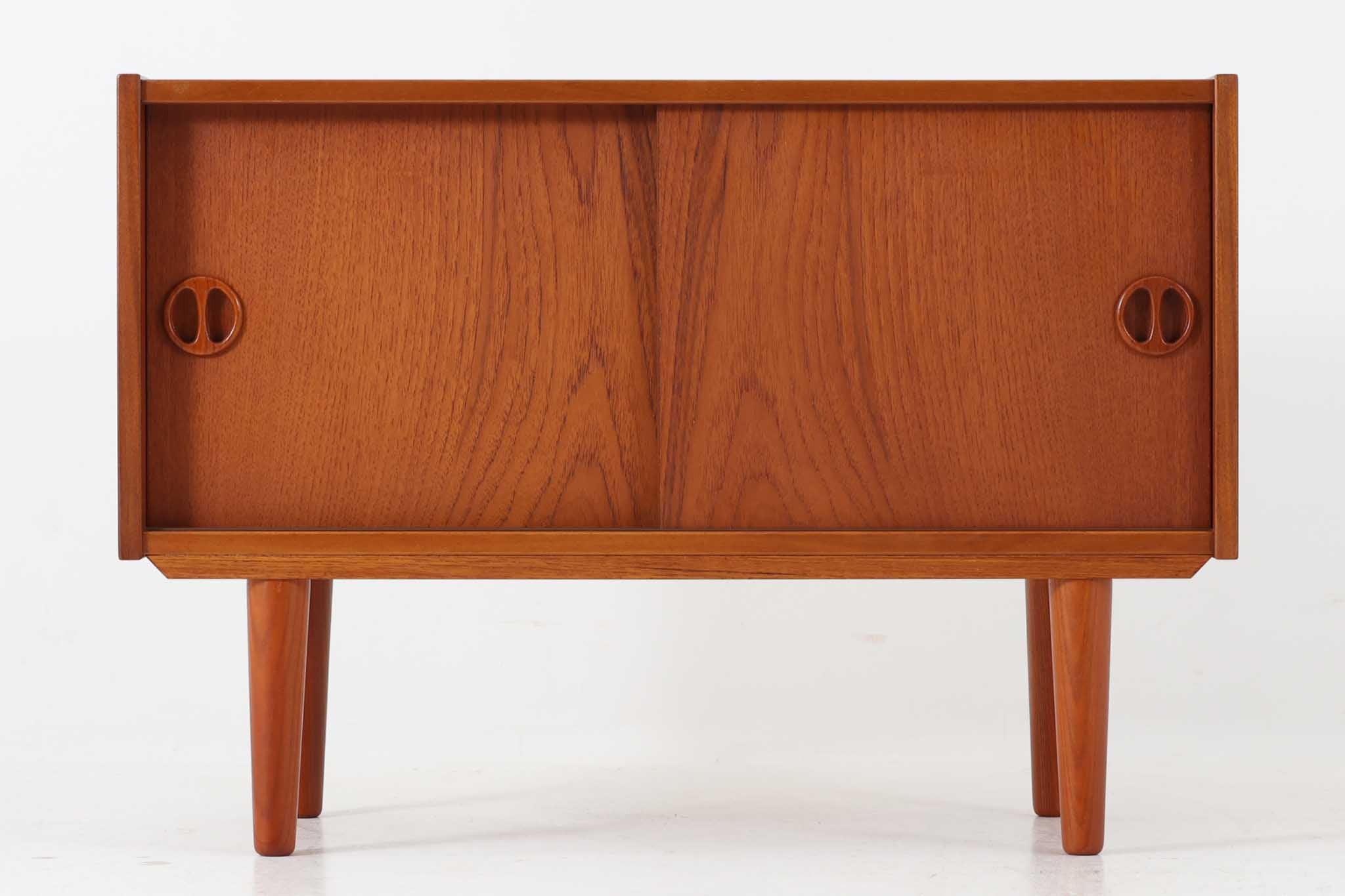 北欧ビンテージ家具ボード・キャビネット | 収納とデザインが融合した