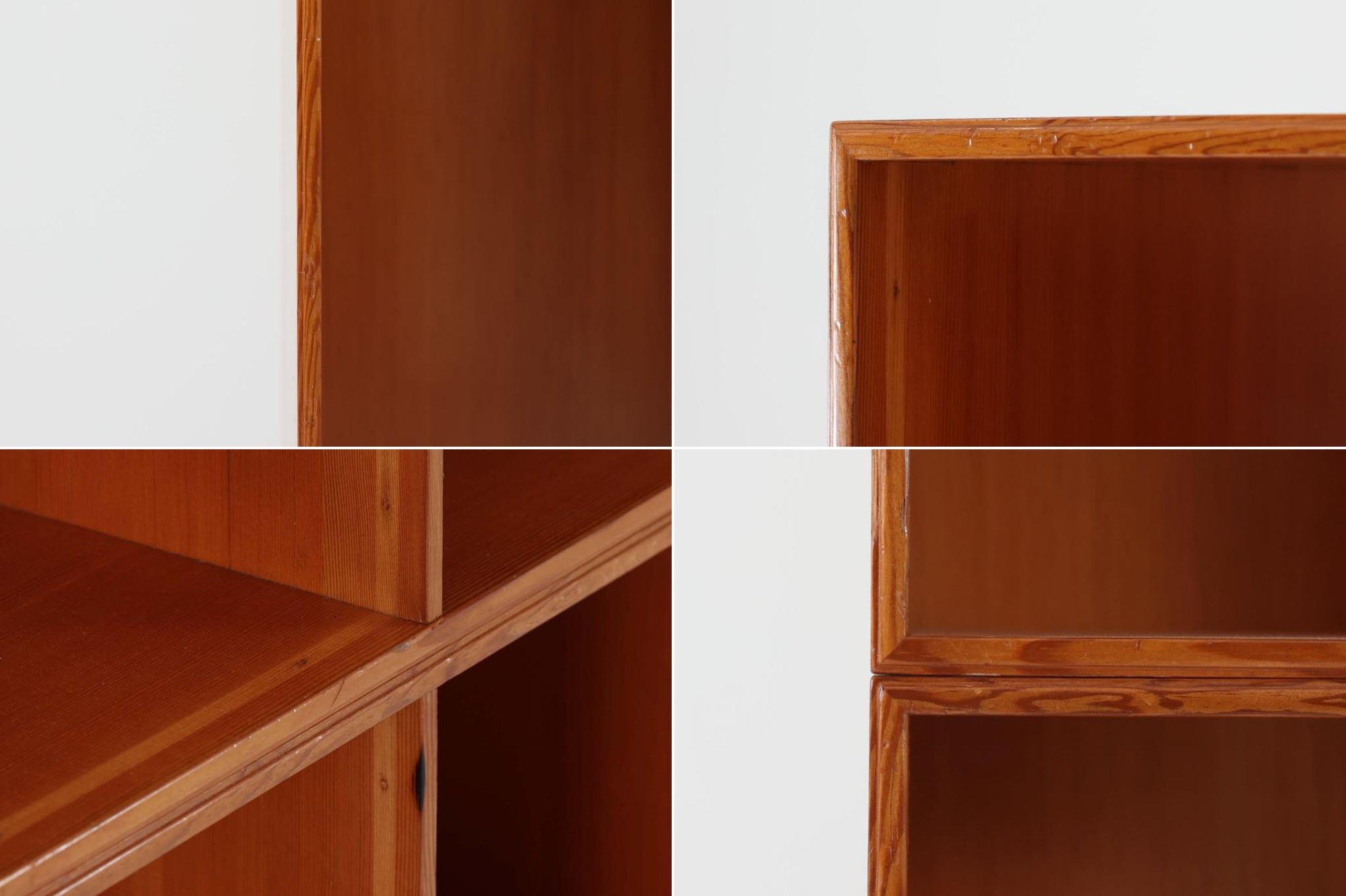 こちらは、1928年にmogens Kochによってデザインされた家具です。この家具には合板ではなく無垢材が使用されており、割れや狂いを防ぐためにさまざまな工夫が施されています。使用されているのは、良質で狂いが少ないパイン材の中でも、特に耐久性と強度に優れたオレゴンパインの無垢材が使用されています。経年変化によって深みを増した色味が魅力的な一点となっています。もともとは書斎用にデザインされたもので、扉付きキャビネットや奥行きの浅い棚など、好みに応じて組み合わせて使用できるシステムシェルフとして設計されています。そのため、ヴィンテージ家具市場では多様な組み合わせの形で見られることが特徴です。こちらの商品は、シンプルな台輪とシェルフ2点を組み合わせた構成となっています。