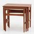 Hans J. Wegnerがデザインし、Andreas Tuck社より発表されたネストテーブル「AT40」です。チーク無垢材を贅沢に用いたシンプルで洗練されたフォルムは、使うほどに味わいを増し、経年変化による深みが楽しめます。大小3点が入れ子状に収まる構造で、省スペースでの収納性に優れながら必要な時にはサイドテーブルやティーテーブルとして自在に活躍します。細身の脚と滑らかな仕上げはウェグナーらしい職人技を感じさせ、日常に北欧デザインの機能美を取り入れられる逸品です。中でも本品はAT40の中でも全てがチーク無垢材で製作された希少なモデルであり、素材の質感を存分に堪能できる一点となっています。