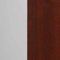 Johannes Sorth（ヨハネス・ソース）によるデザインで、Nexo Mobelfabrik社より製造されたチーク材のディスプレイシェルフです。上部の棚は本やオブジェを美しく飾ることができ、下部には引き戸収納を備え、実用性にも優れています。緩やかな曲線を描く側面のデザインが柔らかな印象を与え、北欧家具らしい温もりと機能美が感じられる一台です。脚部の細身のフォルムが軽やかさを演出し、リビングや書斎、ダイニングなど幅広い空間に調和します。