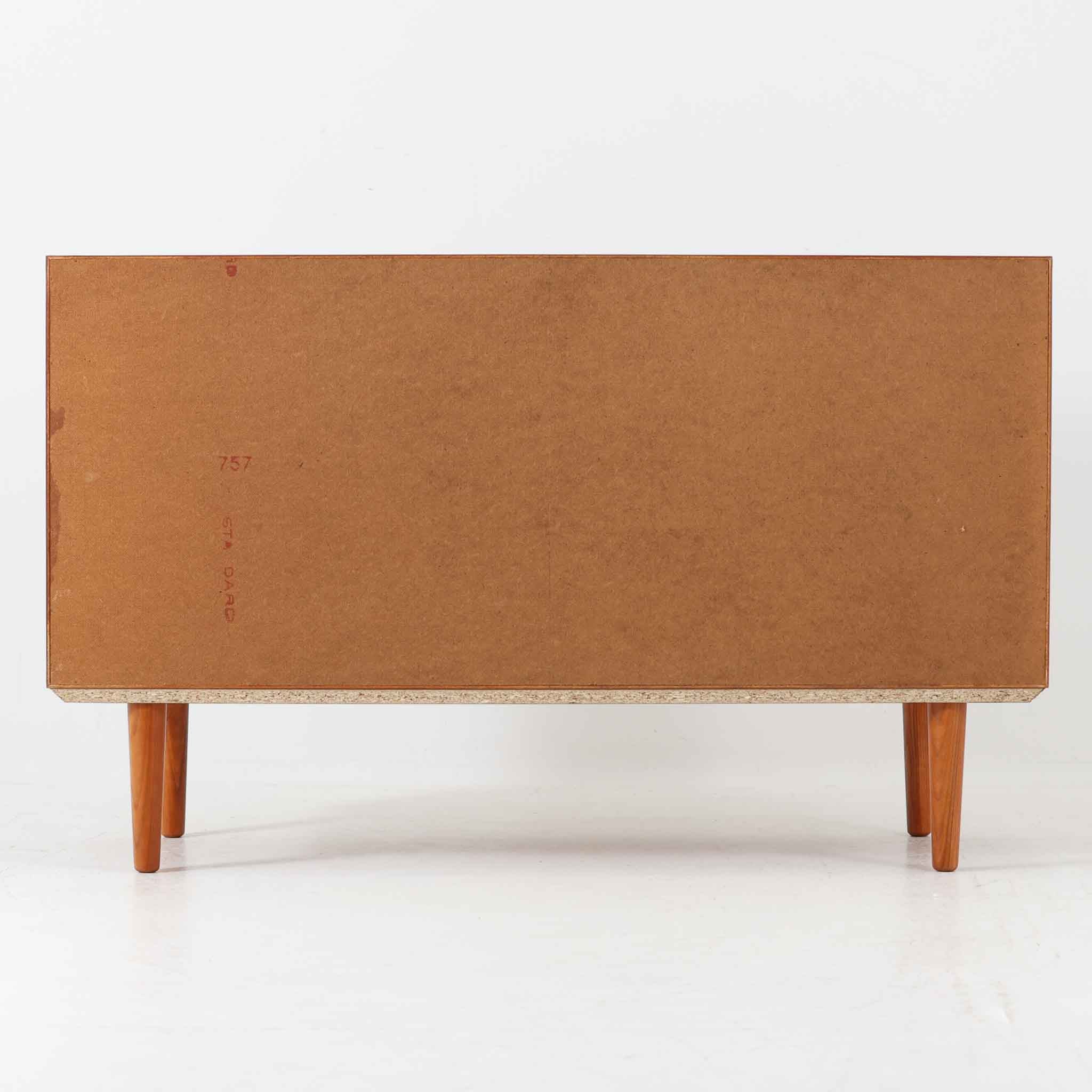 ローボード チーク 幅116cm デンマーク製 北欧ビンテージ家具 – CHLOROS