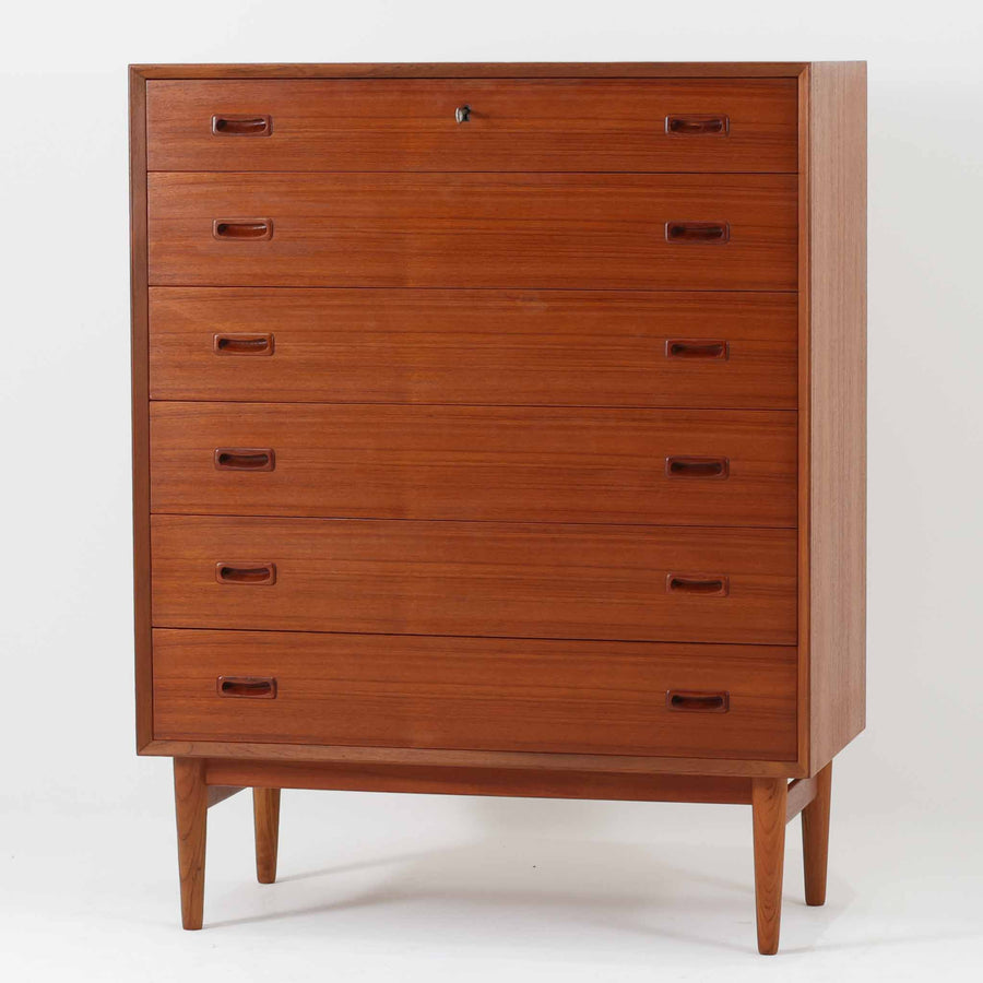 北欧ビンテージ家具チェスト | 収納力とデザイン性を兼ね備えた