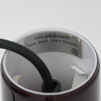 北欧より買い付けた、ホルムガード社製(現Royal Copenhagen)ビンテージランプです。照明部分はデンマークを代表する照明メーカーFog & Morup社によって作成されています。Holmegaard 社のペンダントライトの中でも人気の「P&T PENDEL」シリーズで内と外側の2層の色味が特徴的です。消灯＆点灯時にそれぞれ違った表情を見せてくれる素敵なデザインです。