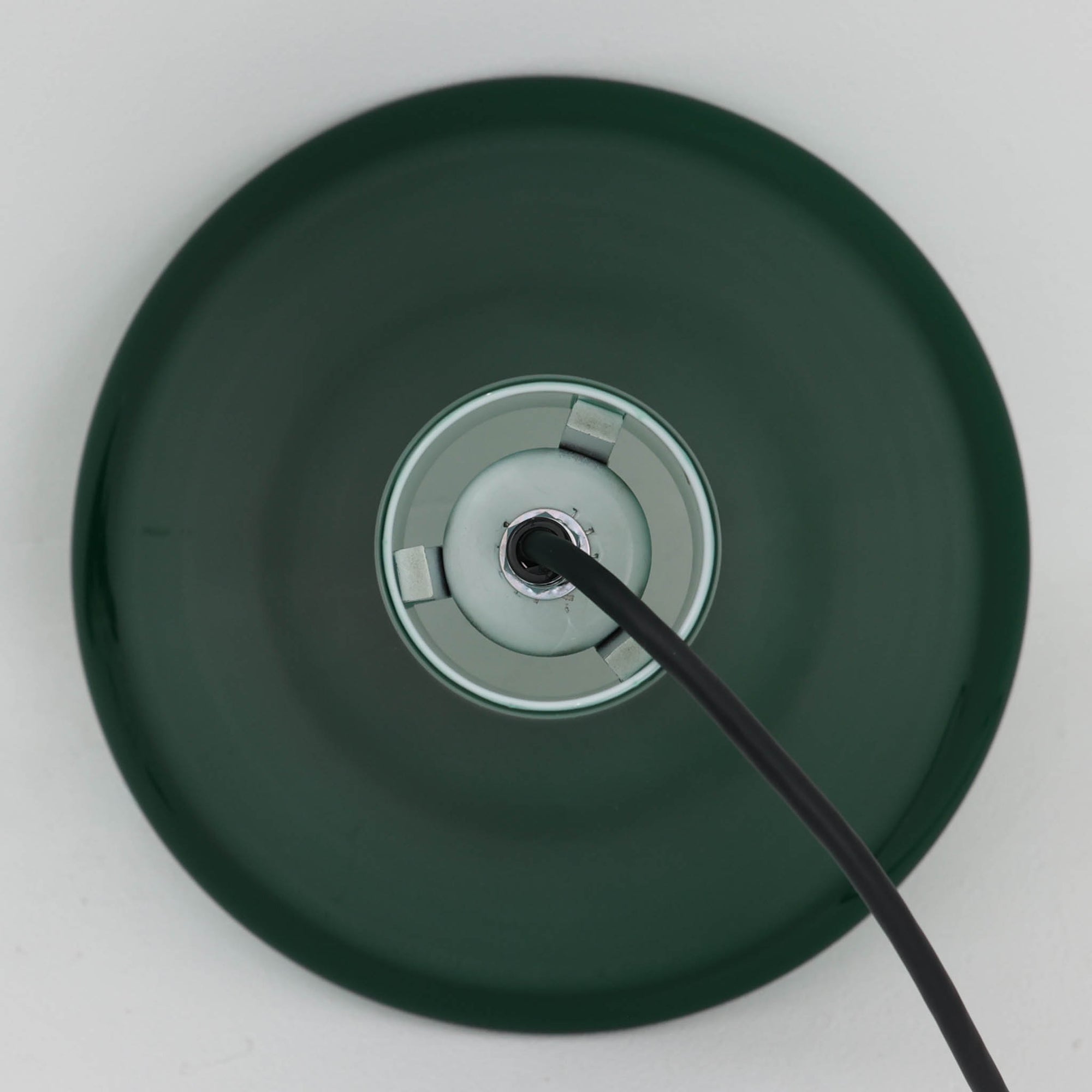 北欧より買い付けた、ホルムガード社製(現Royal Copenhagen)ビンテージランプです。照明部分はデンマークを代表する照明メーカーFog &amp; Morup社によって作成されています。Holmegaard 社のペンダントライトの中でも人気の「P&amp;T PENDEL」シリーズで内と外側の2層の色味が特徴的です。消灯＆点灯時にそれぞれ違った表情を見せてくれる素敵なデザインです。