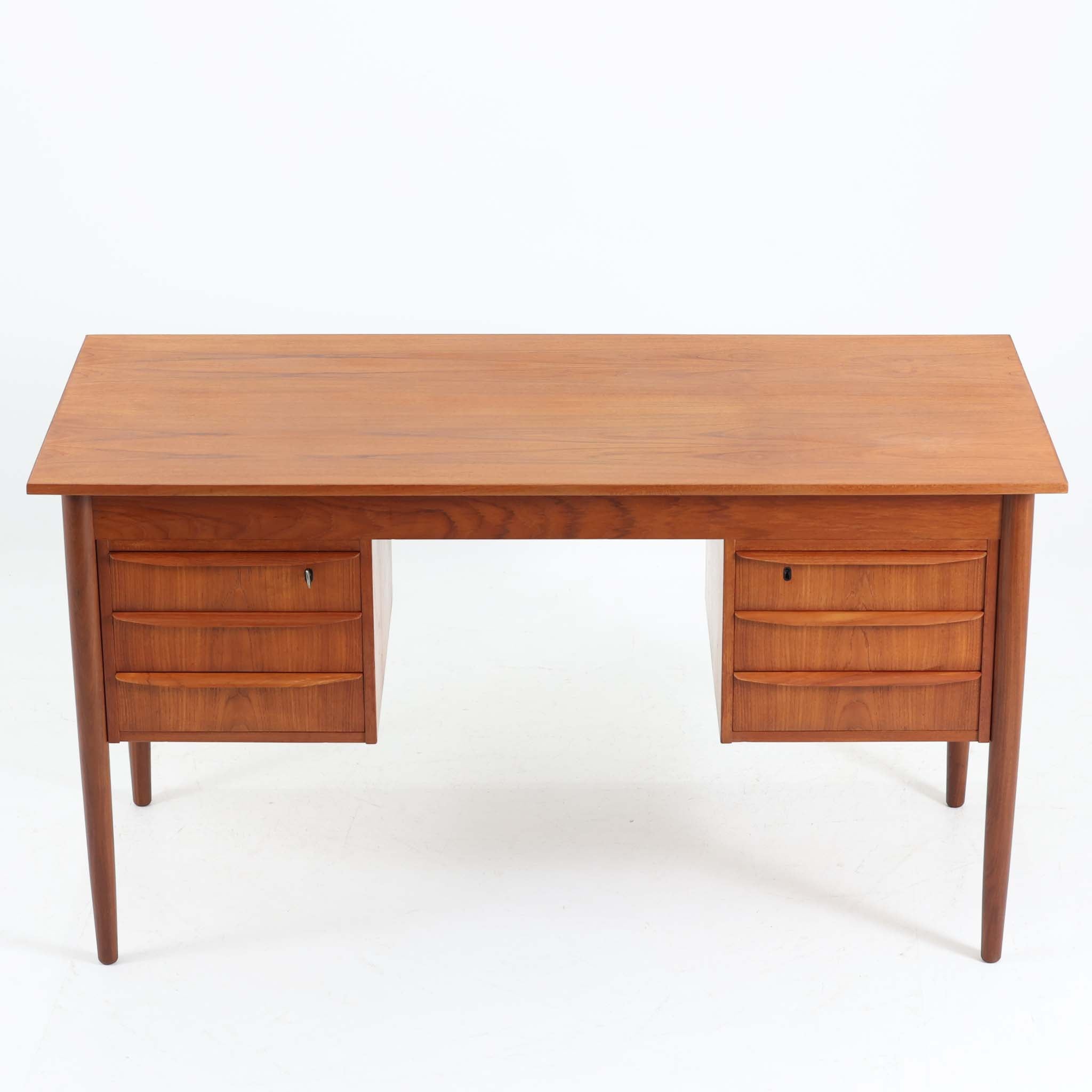 両袖デスク チーク材 幅138cm 北欧ビンテージ家具 – CHLOROS