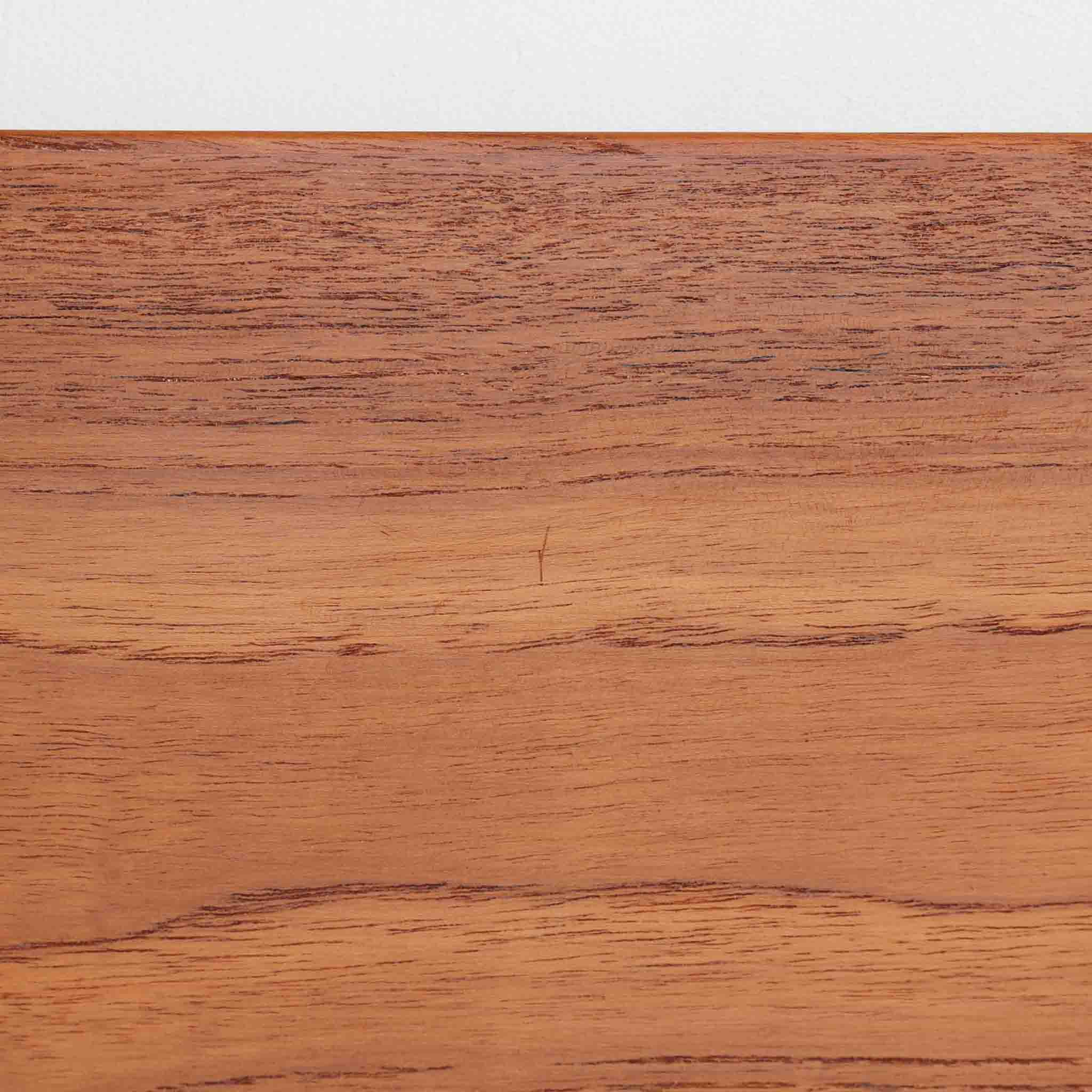 ウォールシェルフ チーク材 デンマーク製 北欧ビンテージ家具 – CHLOROS