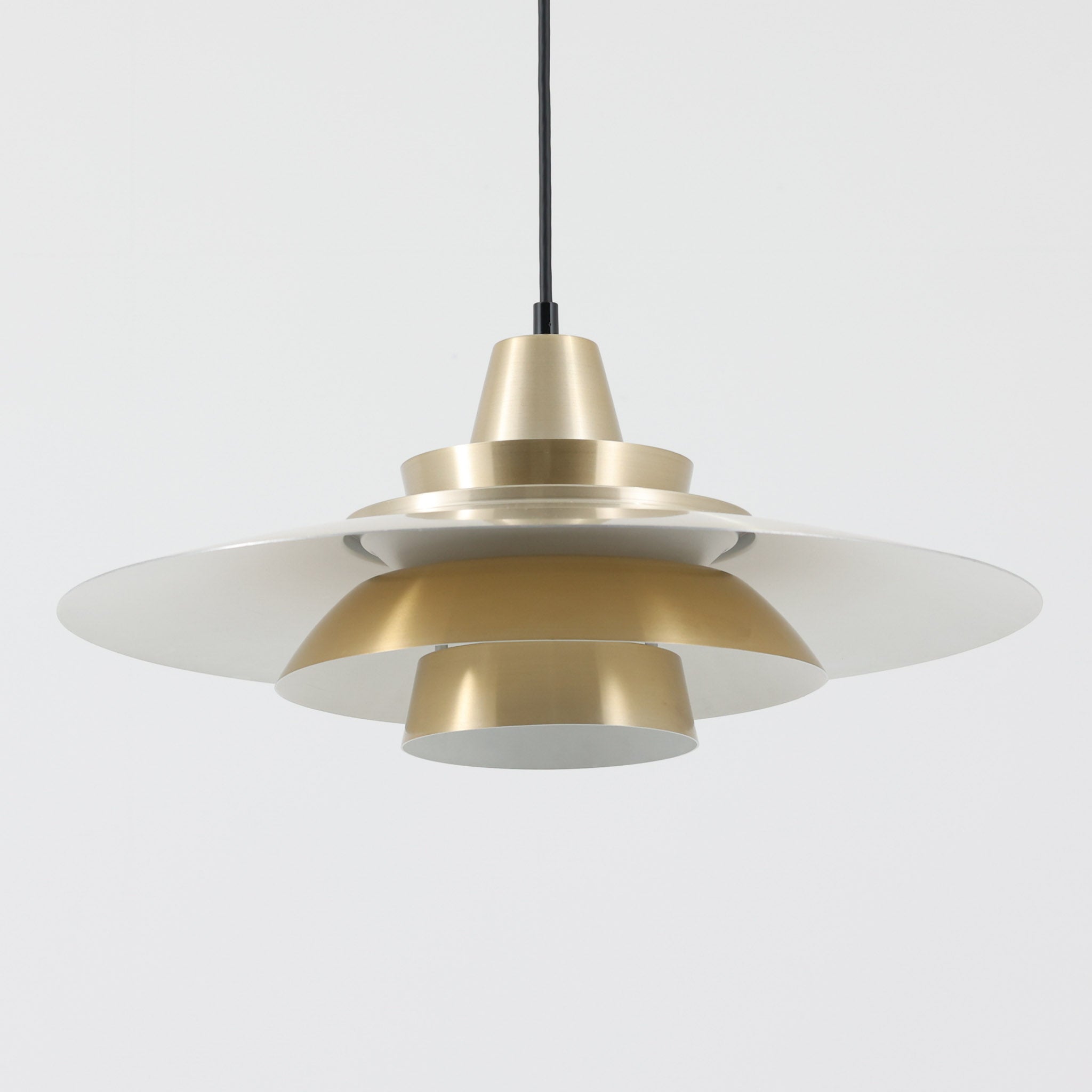 David Mogensen ペンダントライト アルミ 直径48cm Super Light
