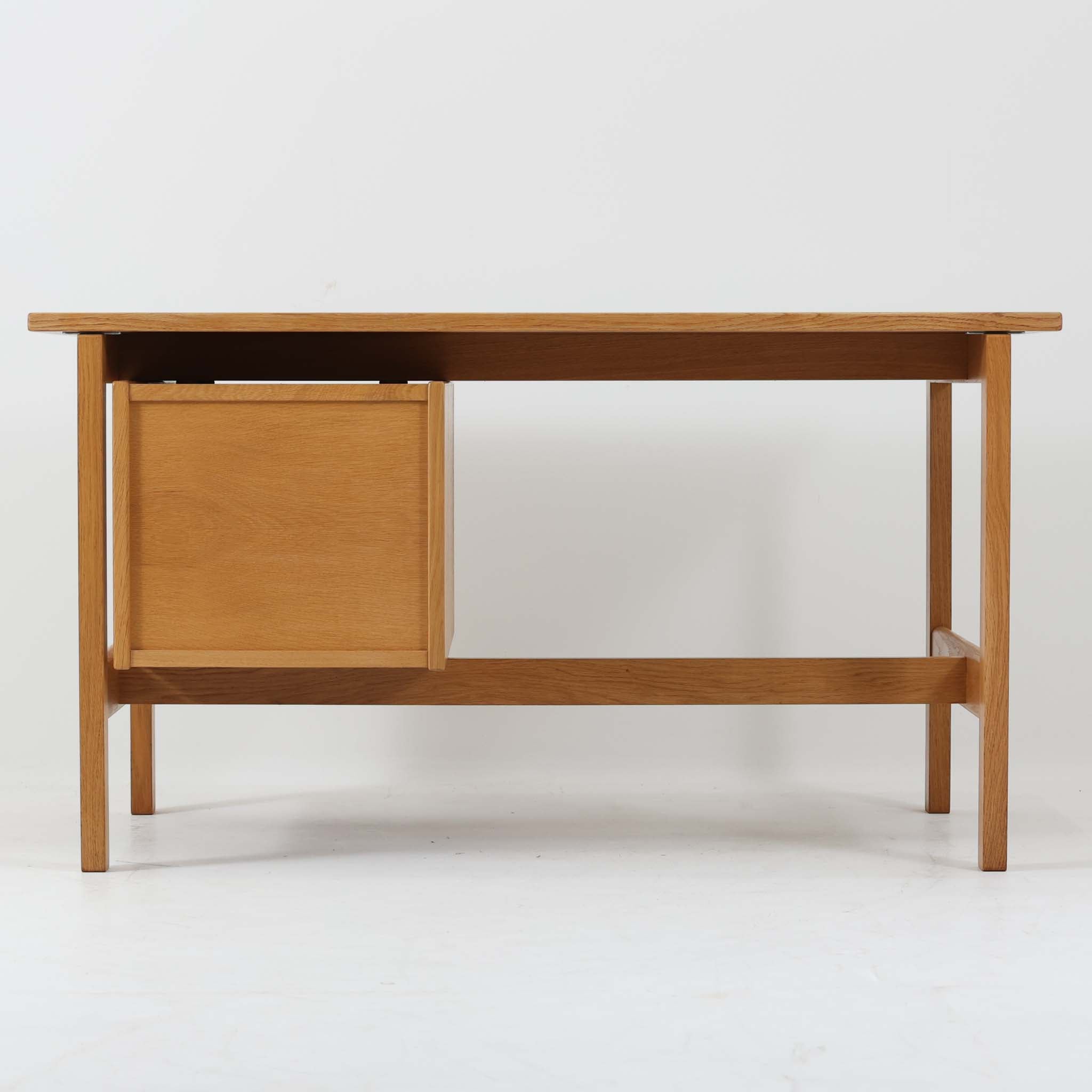 Hans J. Wegner 片袖デスク GE156 オーク 幅125cm Getama ハンス・J