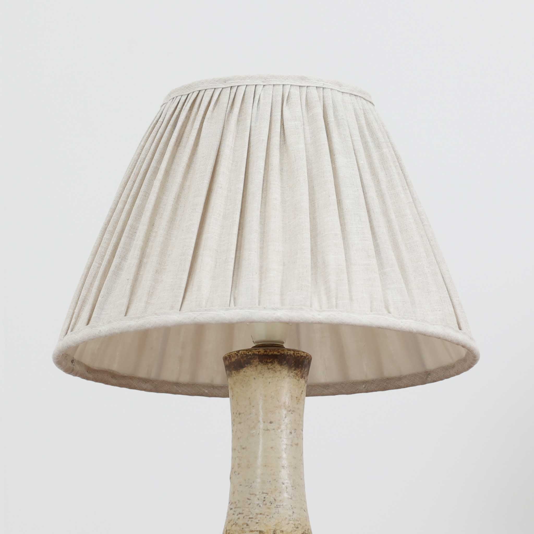 Axella Keramik テーブルランプ リネンシェード 陶磁器 高さ48cm Jette