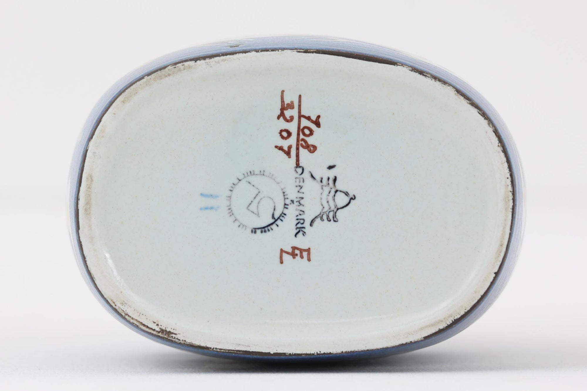 ロイヤルコペンハーゲン社製、BACAシリーズのフラワーベースです。