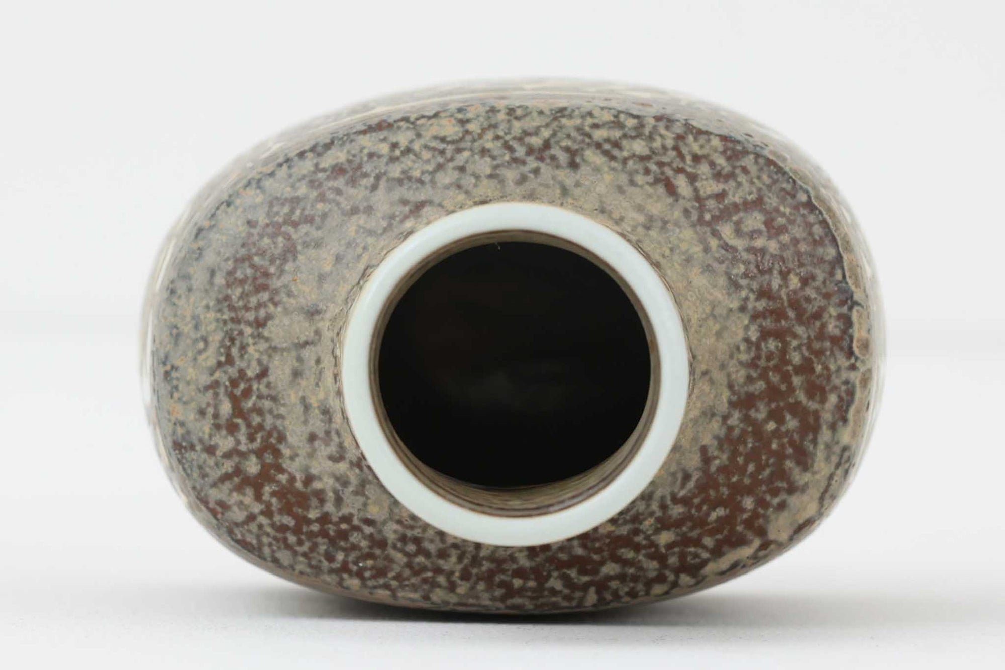 ロイヤルコペンハーゲン社製、BACAシリーズのフラワーベースです。