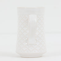 デンマークを代表するデザイナー、イェンス・H・クイストゴーによる「Cordial（コーディアル）」シリーズのヴィンテージクリーマーです。1960年代にKronjydenから制作が始まったシリーズは、その後Nissen、Bing&Grondahlと引き継がれ長く愛されたシリーズとなりました。ストーンウェアにハートを連想させる繊細な型押し模様が施されており、デンマークではスウェーデンやフィンランドの陶器メーカーと並んで今でも非常に人気のある商品となります。