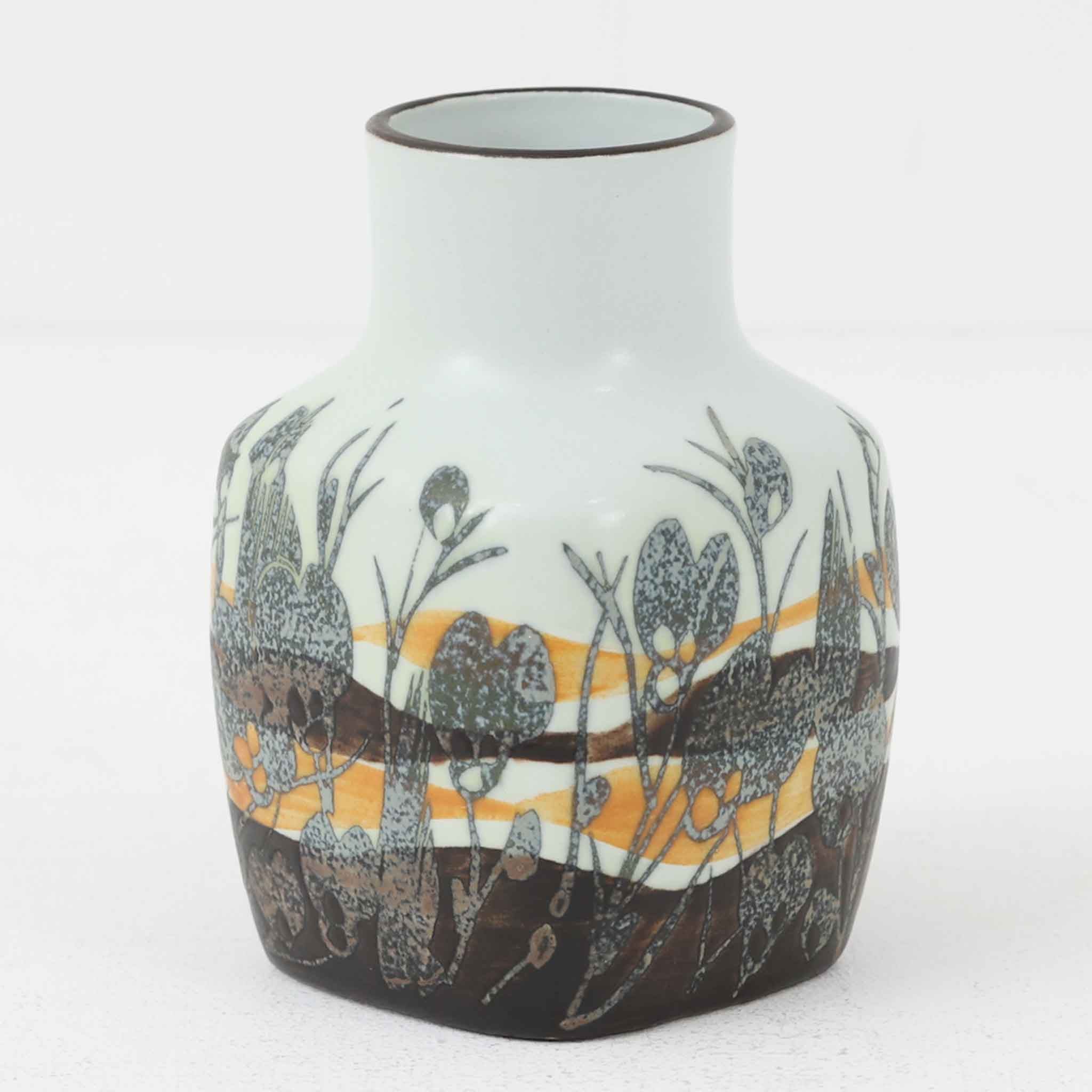 北欧ビンテージ インテリア雑貨 フラワーベース | 自然な美しさと洗練