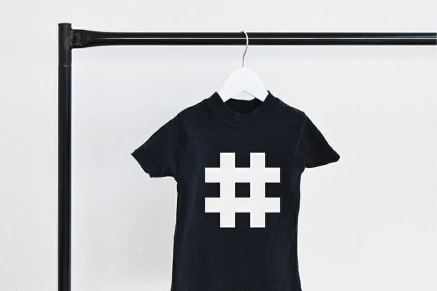 「Nor-Folk」はイギリスに住む夫婦が、子育てを楽しもうと考えて立ち上げたブランドです。シンプルでモノトーンな雰囲気が魅力的。可愛らしくてユニークなデザインなのでお祝いのプレゼントにも最適です。