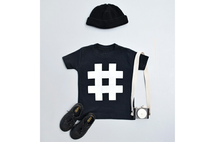 「Nor-Folk」はイギリスに住む夫婦が、子育てを楽しもうと考えて立ち上げたブランドです。シンプルでモノトーンな雰囲気が魅力的。可愛らしくてユニークなデザインなのでお祝いのプレゼントにも最適です。