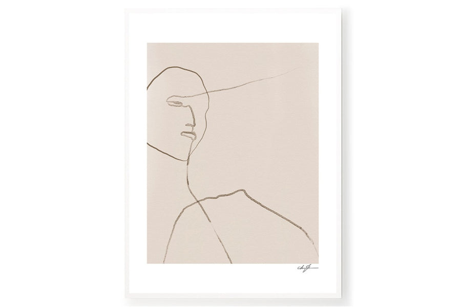 THEPOSTERCLUBは、コペンハーゲンを拠点とするオンラインストアで、主に厳選されたアートポスターを販売しています。主にスカンジナビアのライフスタイル、ファッション、インテリアデザイントレンドからインスピレーションを受け、モノクロから抽象画、エッジの利いた写真アートまで、多くのアーティストの作品を取り扱っています。また、無名有名問わず多くのデザイナーとのコラボレーションを積極的に行い、多くの作品を独占的に販売しているのも特徴的です。