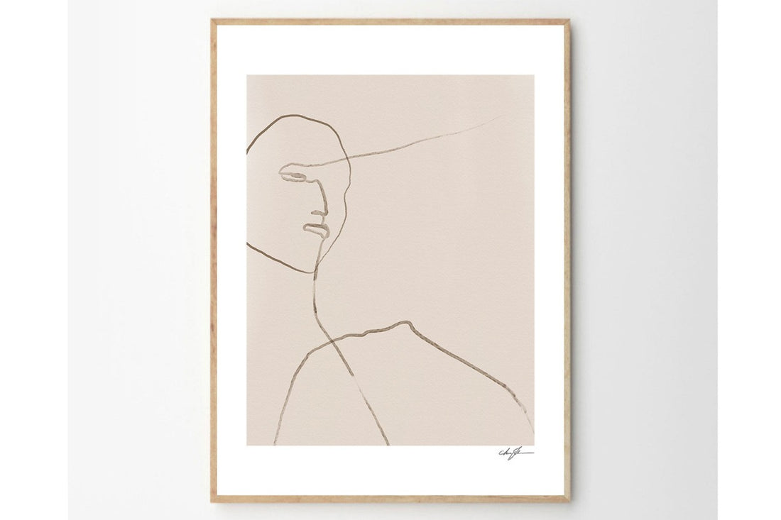 THEPOSTERCLUBは、コペンハーゲンを拠点とするオンラインストアで、主に厳選されたアートポスターを販売しています。主にスカンジナビアのライフスタイル、ファッション、インテリアデザイントレンドからインスピレーションを受け、モノクロから抽象画、エッジの利いた写真アートまで、多くのアーティストの作品を取り扱っています。また、無名有名問わず多くのデザイナーとのコラボレーションを積極的に行い、多くの作品を独占的に販売しているのも特徴的です。