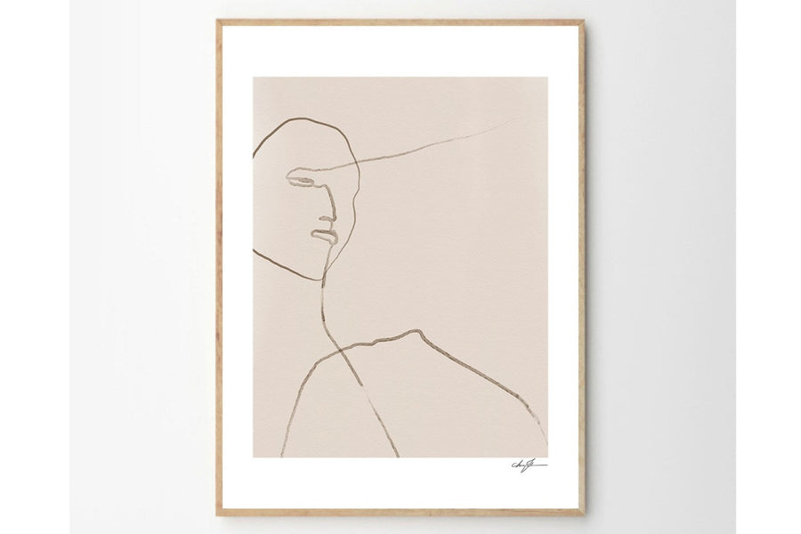 THEPOSTERCLUBは、コペンハーゲンを拠点とするオンラインストアで、主に厳選されたアートポスターを販売しています。主にスカンジナビアのライフスタイル、ファッション、インテリアデザイントレンドからインスピレーションを受け、モノクロから抽象画、エッジの利いた写真アートまで、多くのアーティストの作品を取り扱っています。また、無名有名問わず多くのデザイナーとのコラボレーションを積極的に行い、多くの作品を独占的に販売しているのも特徴的です。