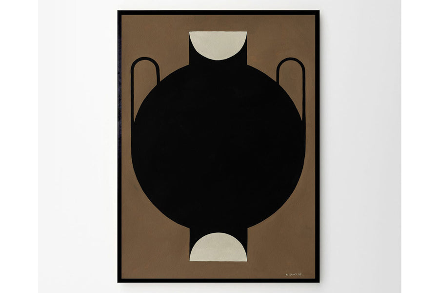 THEPOSTERCLUBは、コペンハーゲンを拠点とするオンラインストアで、主に厳選されたアートポスターを販売しています。主にスカンジナビアのライフスタイル、ファッション、インテリアデザイントレンドからインスピレーションを受け、モノクロから抽象画、エッジの利いた写真アートまで、多くのアーティストの作品を取り扱っています。また、無名有名問わず多くのデザイナーとのコラボレーションを積極的に行い、多くの作品を独占的に販売しているのも特徴的です。