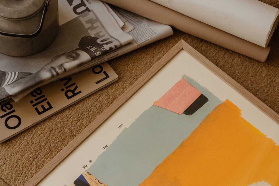 The Poster Club（ポスタークラブ）は、デンマーク・コペンハーゲンを拠点とするオンラインショップで、北欧デザインの高品質なポスターやアートプリントを専門に取り扱っています。新進気鋭の若手アーティストから世界的に活躍する作家まで、多彩なラインナップが魅力。北欧のライフスタイル、ファッション、インテリアデザインのトレンドを取り入れたミニマルで洗練された作品は、シンプルで上質な空間に自然と溶け込みます。ナチュラルインテリアや韓国風の部屋づくり、和モダンテイストにも調和し、アートを取り入れた暮らしを提案。世界中のインテリア雑誌やデザインメディアにも多数掲載されており、感度の高いユーザーからも厚い信頼を集めています。The Poster Clubは、アートプリントを通して日常に美とインスピレーションを届ける、北欧インテリア好きにおすすめのブランドです。