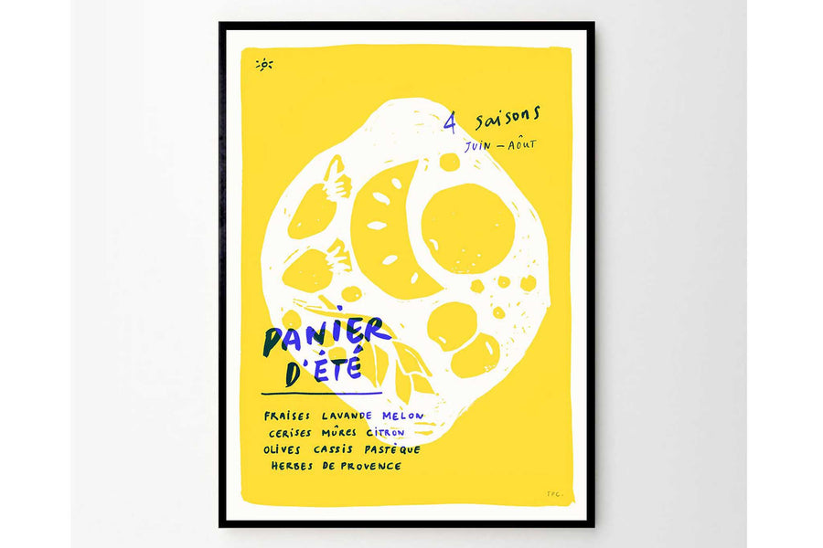 The Poster Club（ポスタークラブ）は、デンマーク・コペンハーゲンを拠点とするオンラインショップで、北欧デザインの高品質なポスターやアートプリントを専門に取り扱っています。新進気鋭の若手アーティストから世界的に活躍する作家まで、多彩なラインナップが魅力。北欧のライフスタイル、ファッション、インテリアデザインのトレンドを取り入れたミニマルで洗練された作品は、シンプルで上質な空間に自然と溶け込みます。ナチュラルインテリアや韓国風の部屋づくり、和モダンテイストにも調和し、アートを取り入れた暮らしを提案。世界中のインテリア雑誌やデザインメディアにも多数掲載されており、感度の高いユーザーからも厚い信頼を集めています。The Poster Clubは、アートプリントを通して日常に美とインスピレーションを届ける、北欧インテリア好きにおすすめのブランドです。