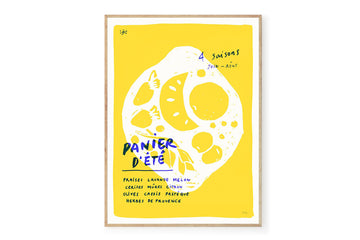 The Poster Club（ポスタークラブ）は、デンマーク・コペンハーゲンを拠点とするオンラインショップで、北欧デザインの高品質なポスターやアートプリントを専門に取り扱っています。新進気鋭の若手アーティストから世界的に活躍する作家まで、多彩なラインナップが魅力。北欧のライフスタイル、ファッション、インテリアデザインのトレンドを取り入れたミニマルで洗練された作品は、シンプルで上質な空間に自然と溶け込みます。ナチュラルインテリアや韓国風の部屋づくり、和モダンテイストにも調和し、アートを取り入れた暮らしを提案。世界中のインテリア雑誌やデザインメディアにも多数掲載されており、感度の高いユーザーからも厚い信頼を集めています。The Poster Clubは、アートプリントを通して日常に美とインスピレーションを届ける、北欧インテリア好きにおすすめのブランドです。