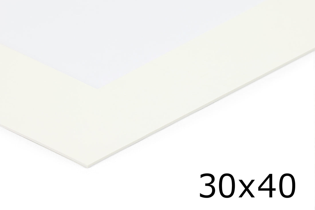 PassepartOut　額装用窓抜きマット台紙　30×40cmフレーム用　ホワイト