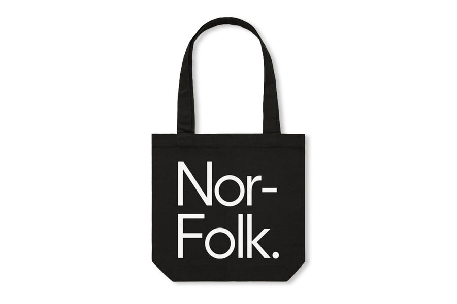 「Nor-Folk」はイギリスに住む夫婦が、子育てを楽しもうと考えて立ち上げたブランドです。シンプルでモノトーンな雰囲気が魅力的。可愛らしくてユニークなデザインなのでお祝いのプレゼントにも最適です。