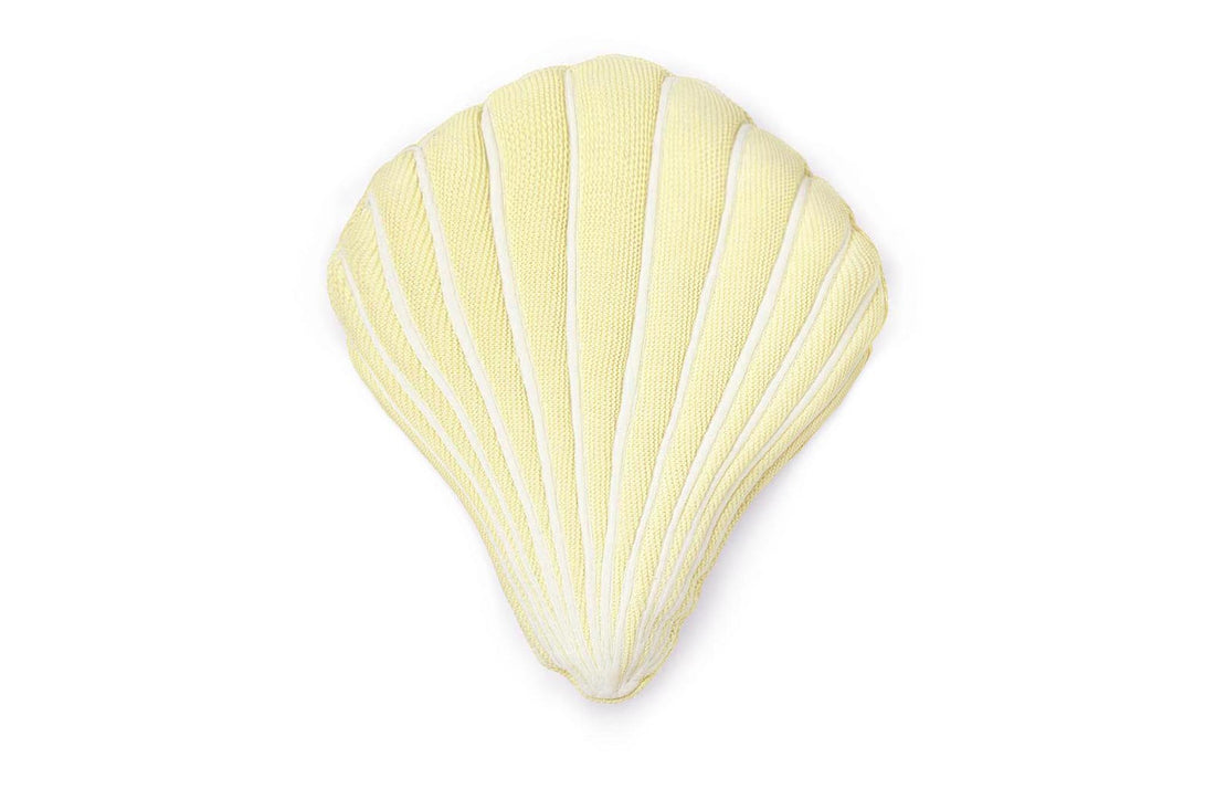 貝殻モチーフの装飾クッション　SEASHELL　ライトイエロー　中綿入り