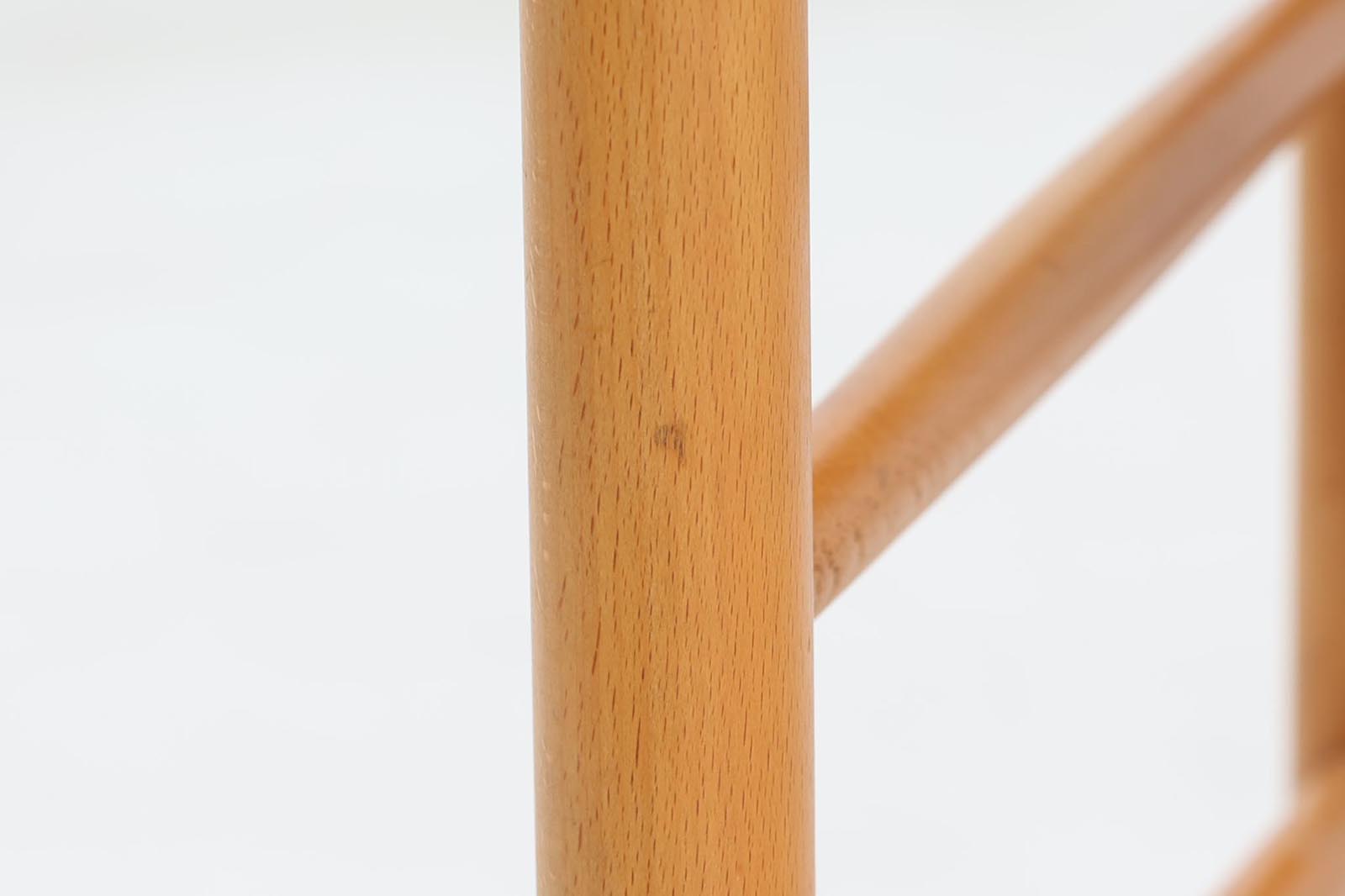 北欧より買い付けたシェーカーチェアです。数あるmogensenの作品の中でも名作で永く愛されています。ペーパーコードはデンマーク製の物を使用して張替を行いましたのでこれからも永くご使用いただけます。